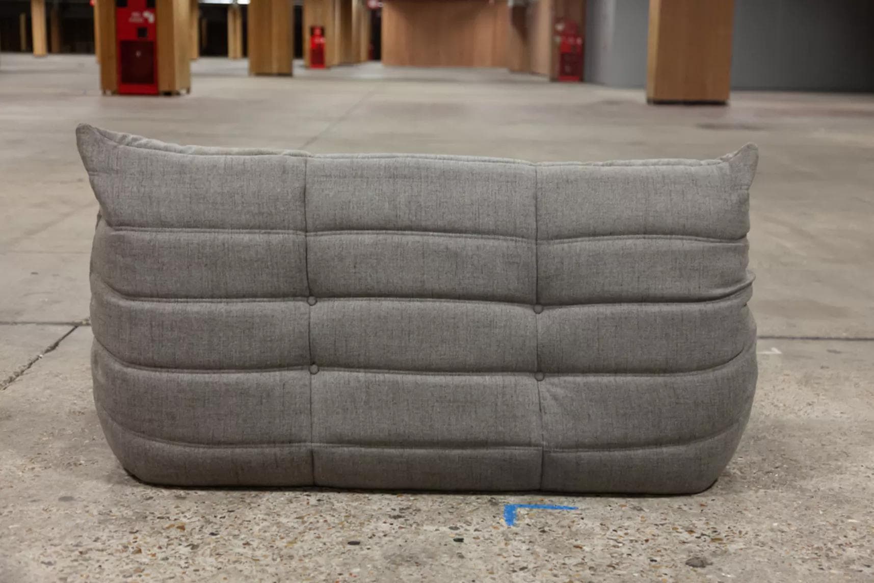 Sofa Togo dwuosobowa, tekstylia ciepły szary - 165134