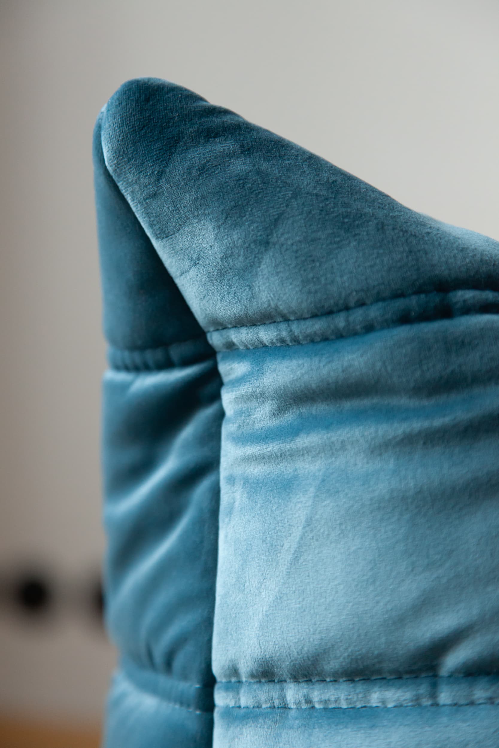 Fotel wypoczynkowy Togo, velvet błękitny morski - 165689