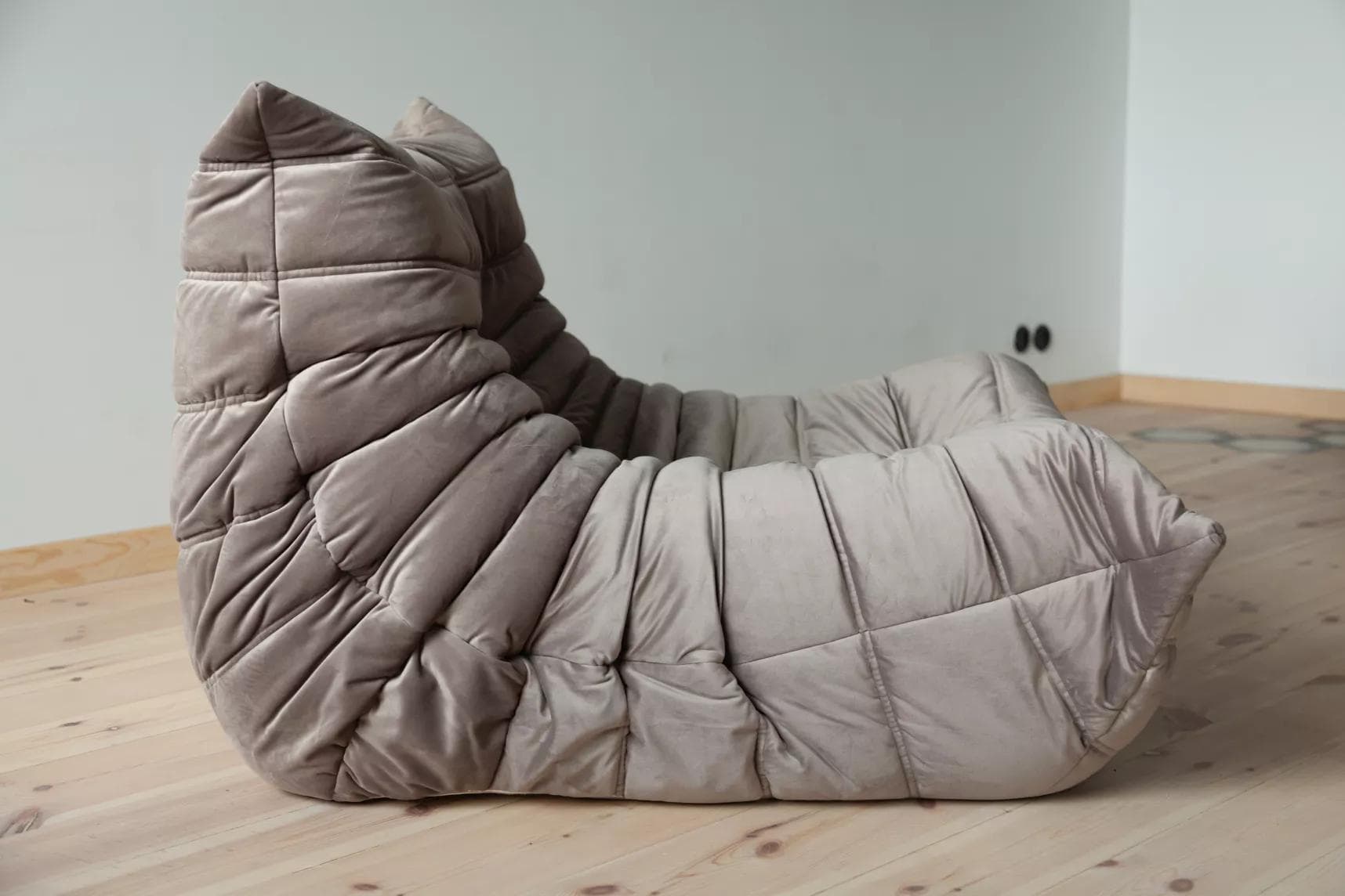 Fotel wypoczynkowy Togo, velvet szary ciepły - 165214