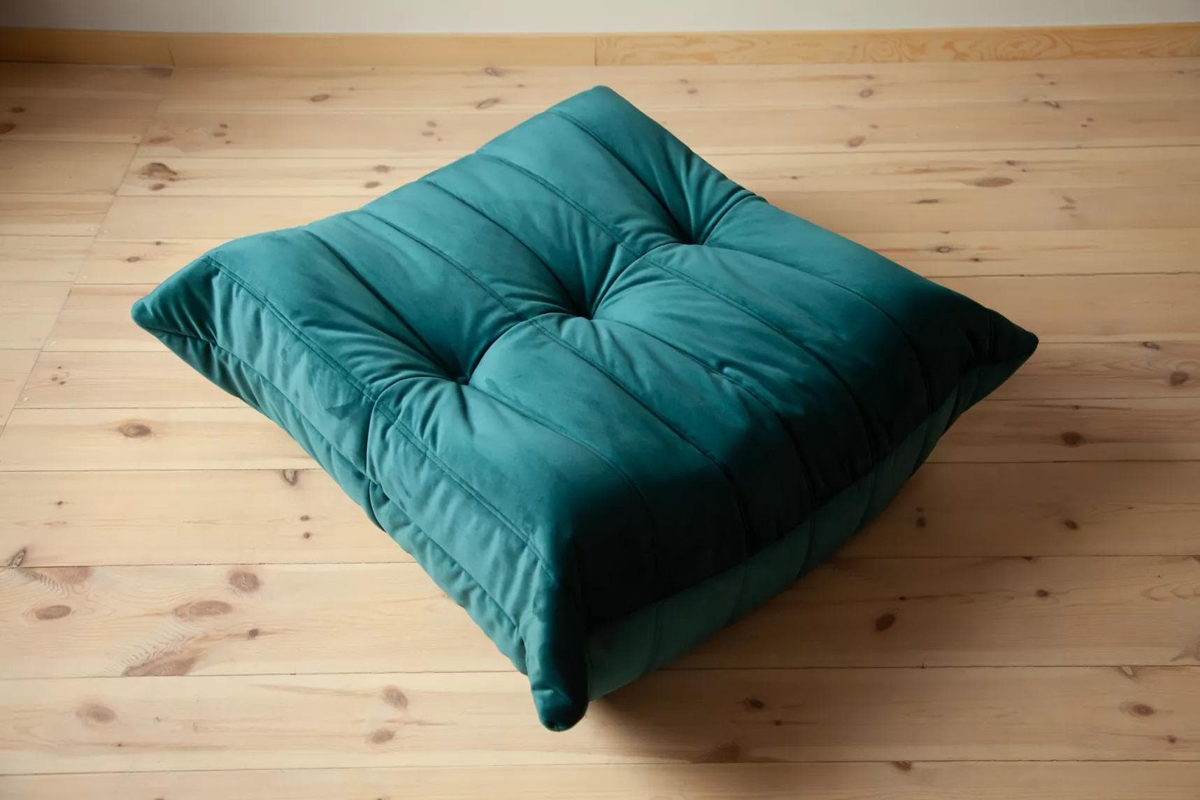 Podnóżek Togo, velvet zielony cyraneczka - 165962