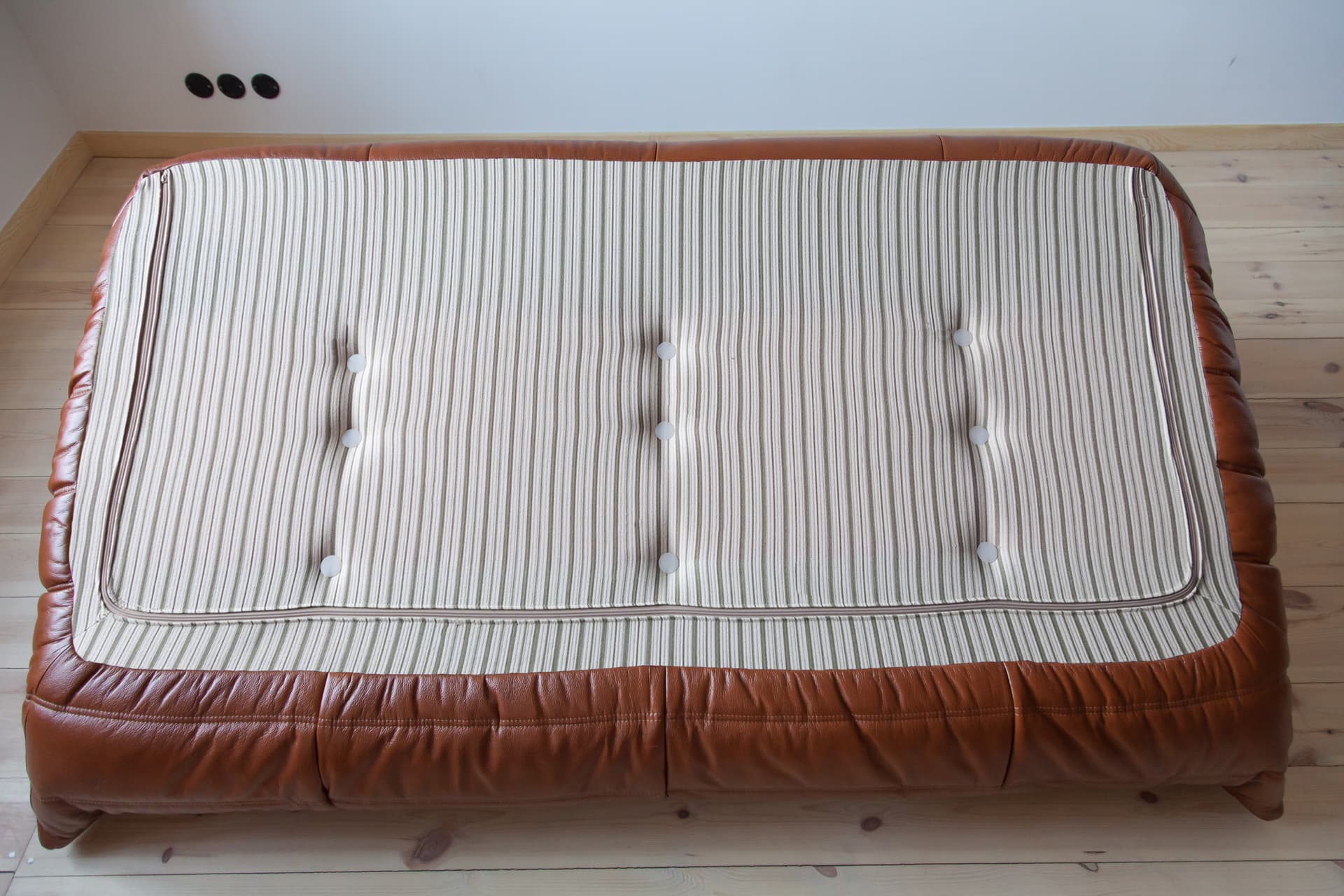 Sofa Togo trzyosobowa, skóra brązowa whisky - 165583