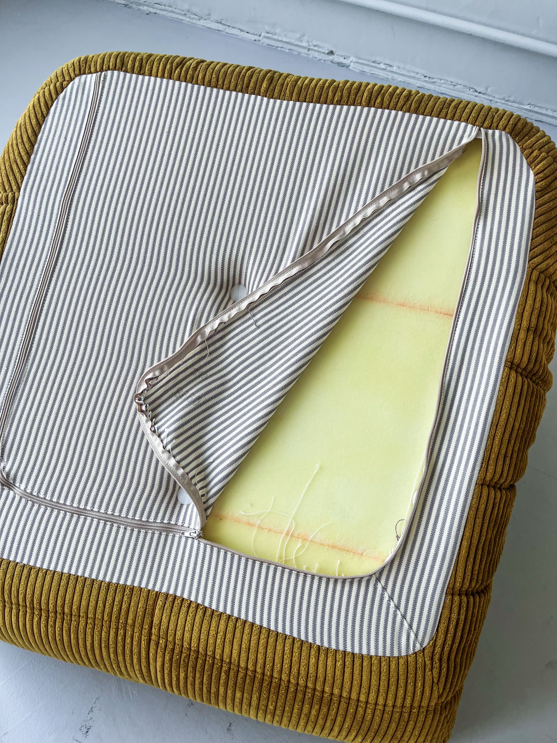 Fotel wypoczynkowy Togo, cord piaskowy brąz - 166166