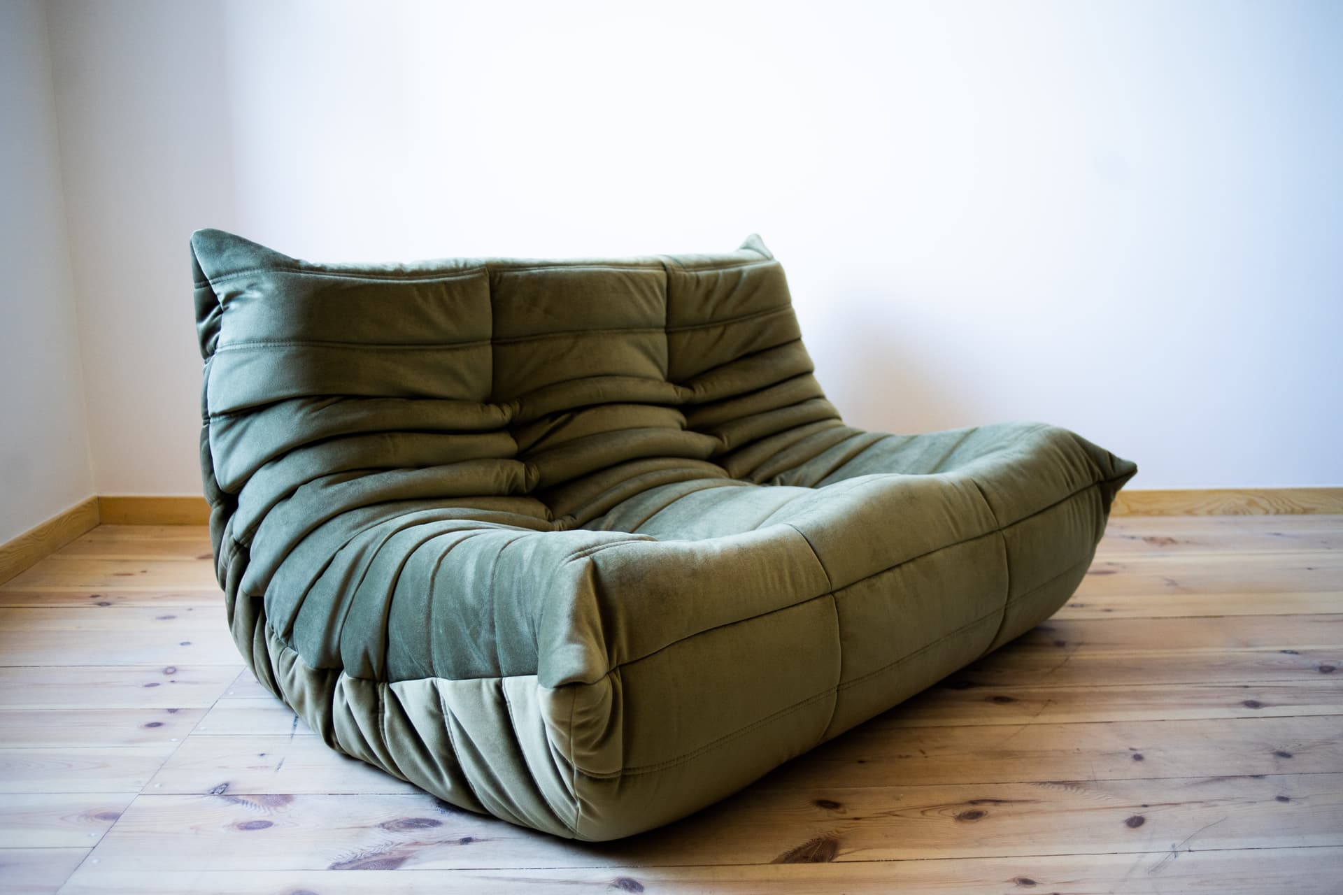 Sofa Togo dwuosobowa, velvet zielony khaki - 166318