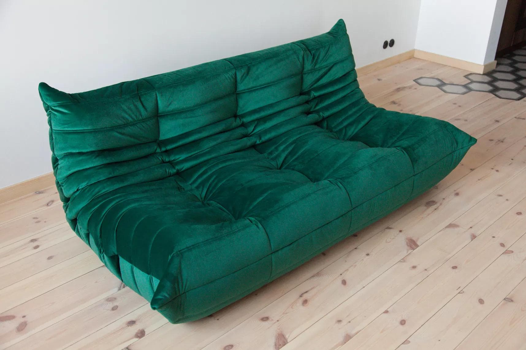 Sofa Togo trzyosobowa, velvet zielony szmaragd - 166451