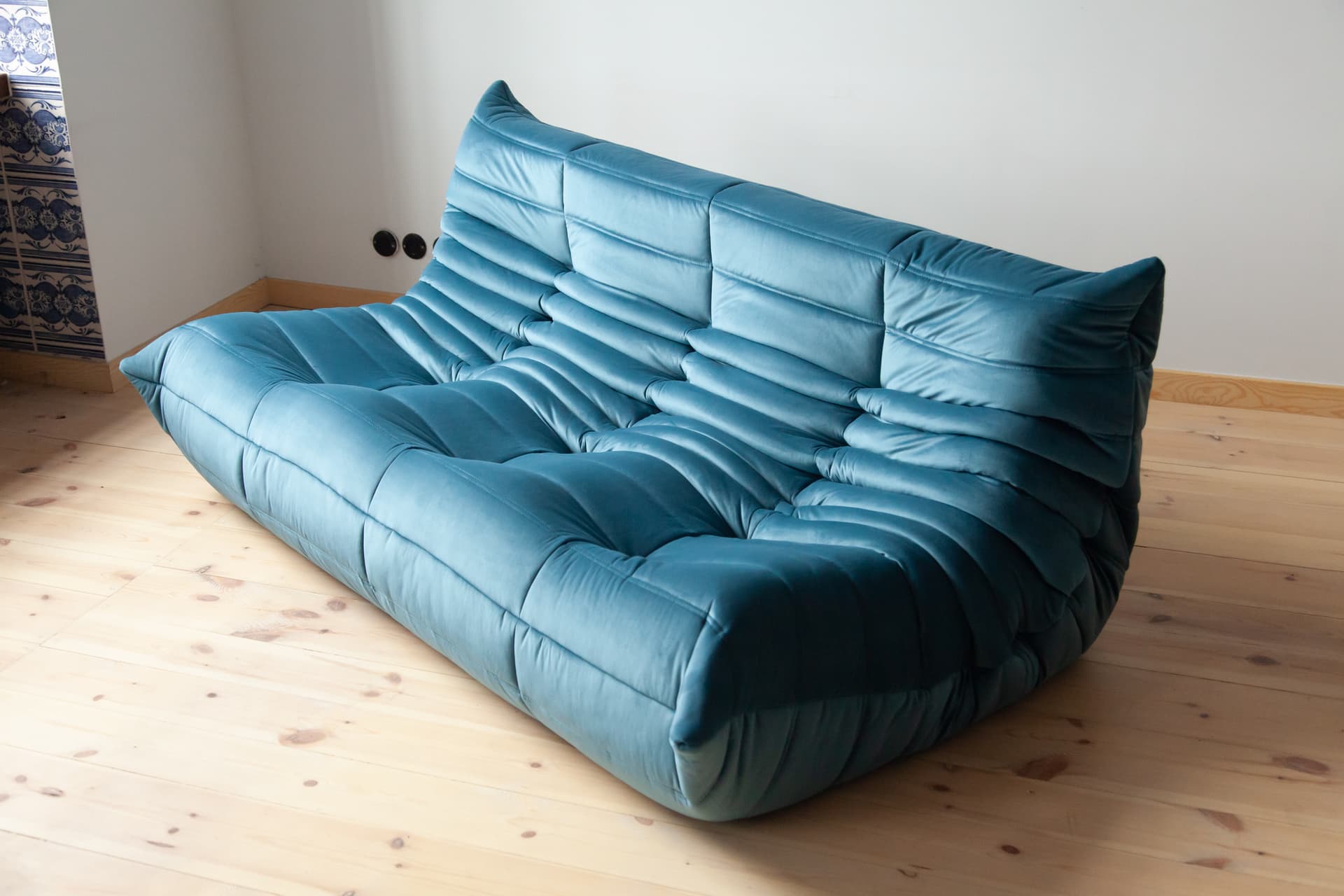 Sofa Togo trzyosobowa, velvet błękitny morski - 166463