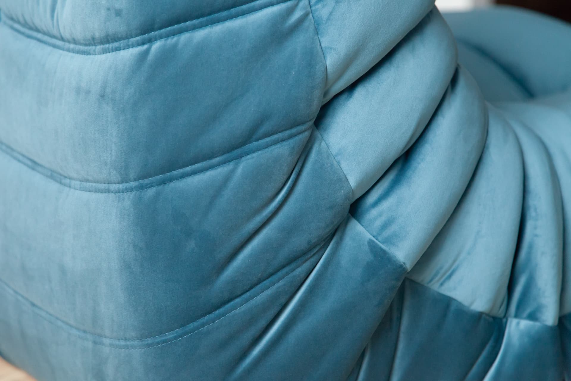 Sofa Togo trzyosobowa, velvet błękitny morski - 166471