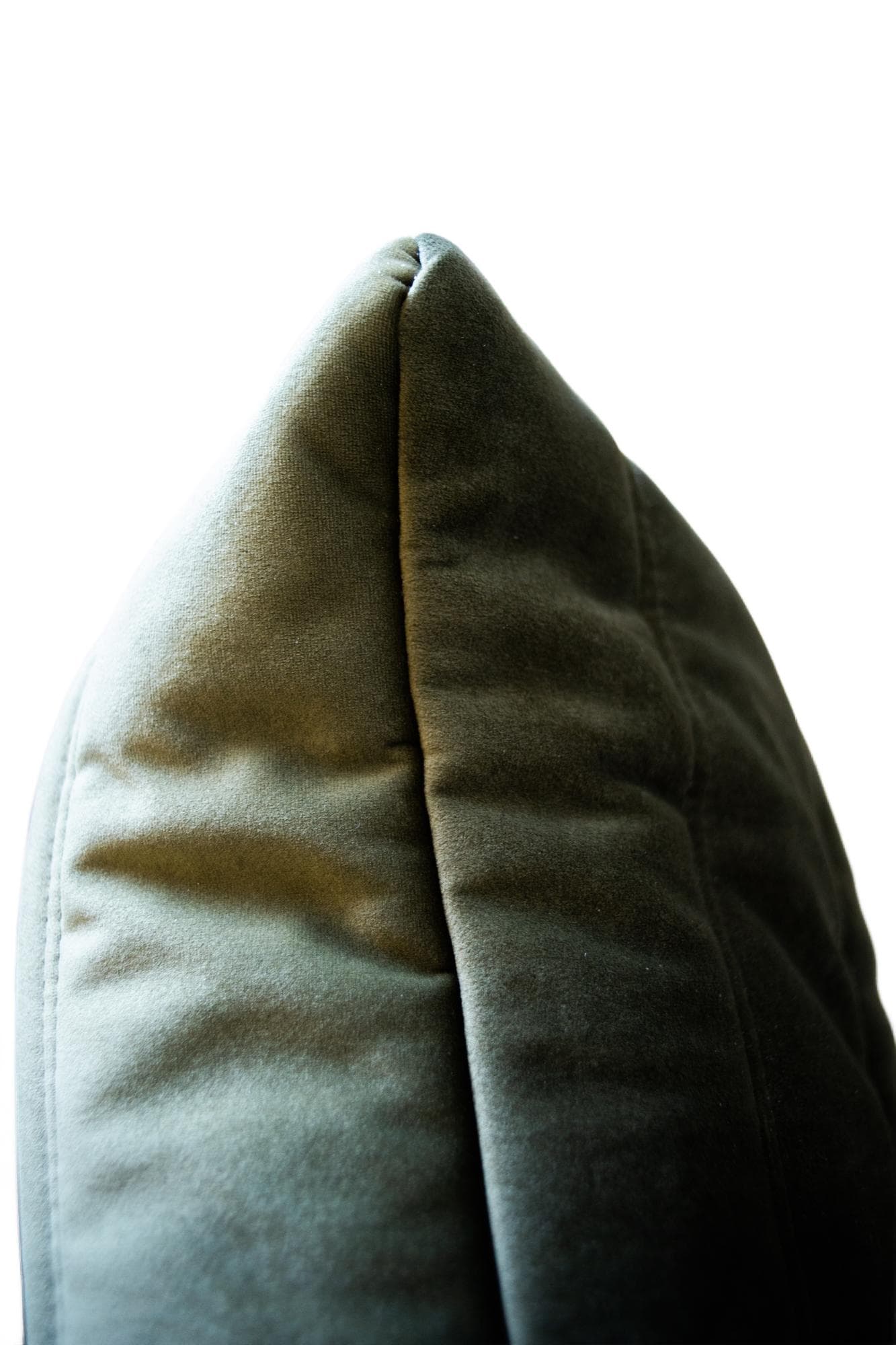 Fotel wypoczynkowy Togo z podnóżkiem, velvet zielony khaki - 184789