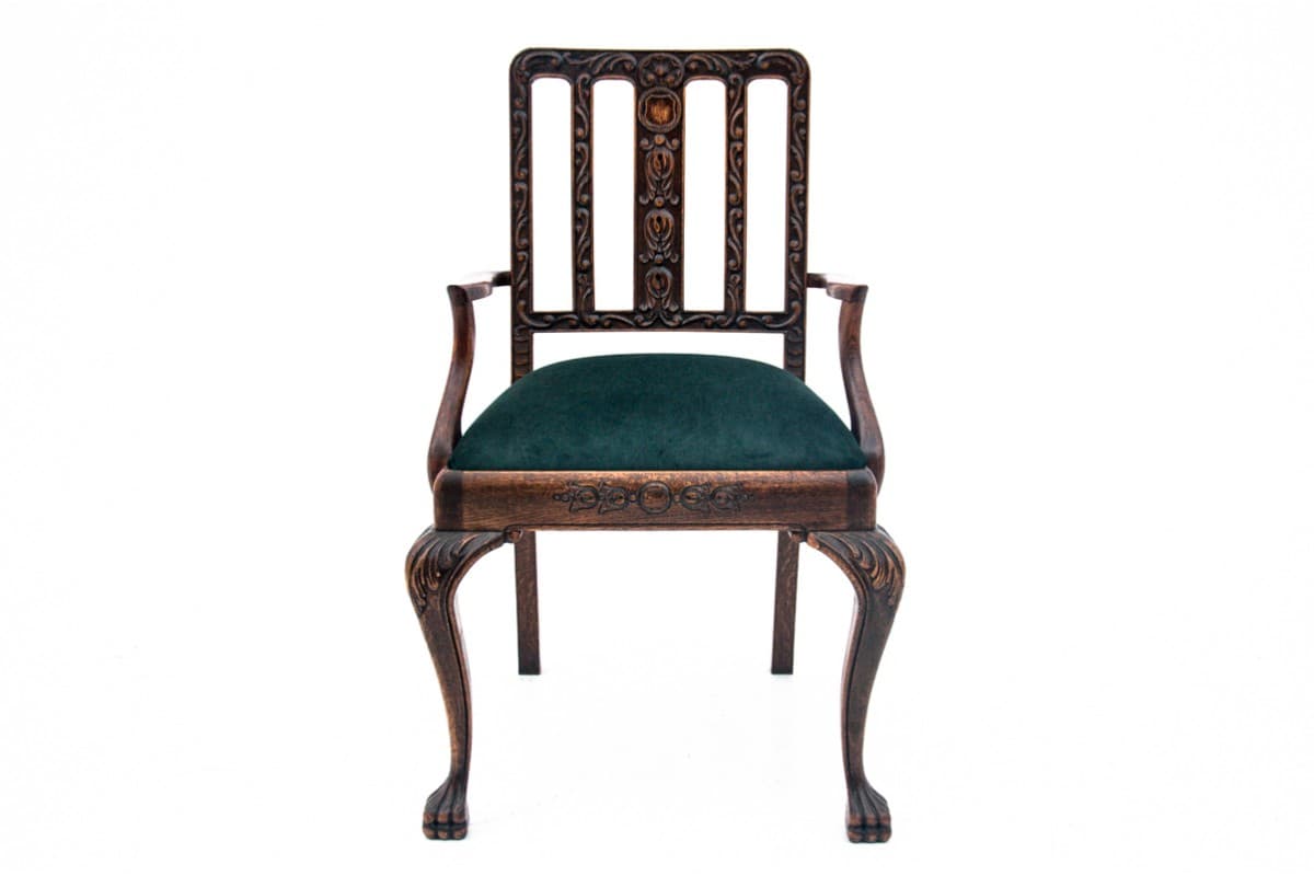 Ciemnobrązowy fotel w stylu Chippendale, bez projektanta, bez manufaktury, brak kraju produkcji, przełom XIX i XX wieku - 49672