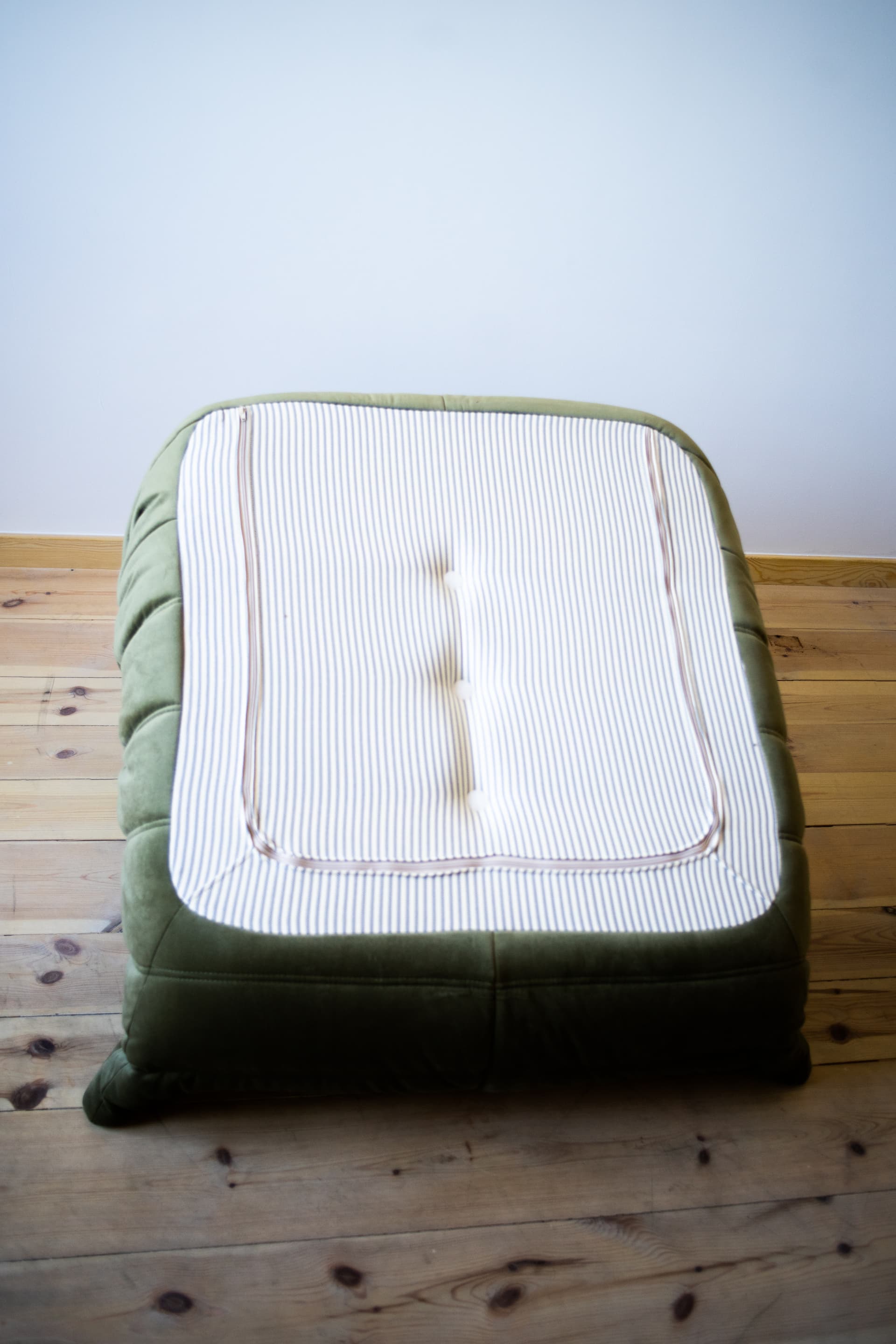 Zestaw wypoczynkowy Togo 5 części, velvet zielony khaki - 166623