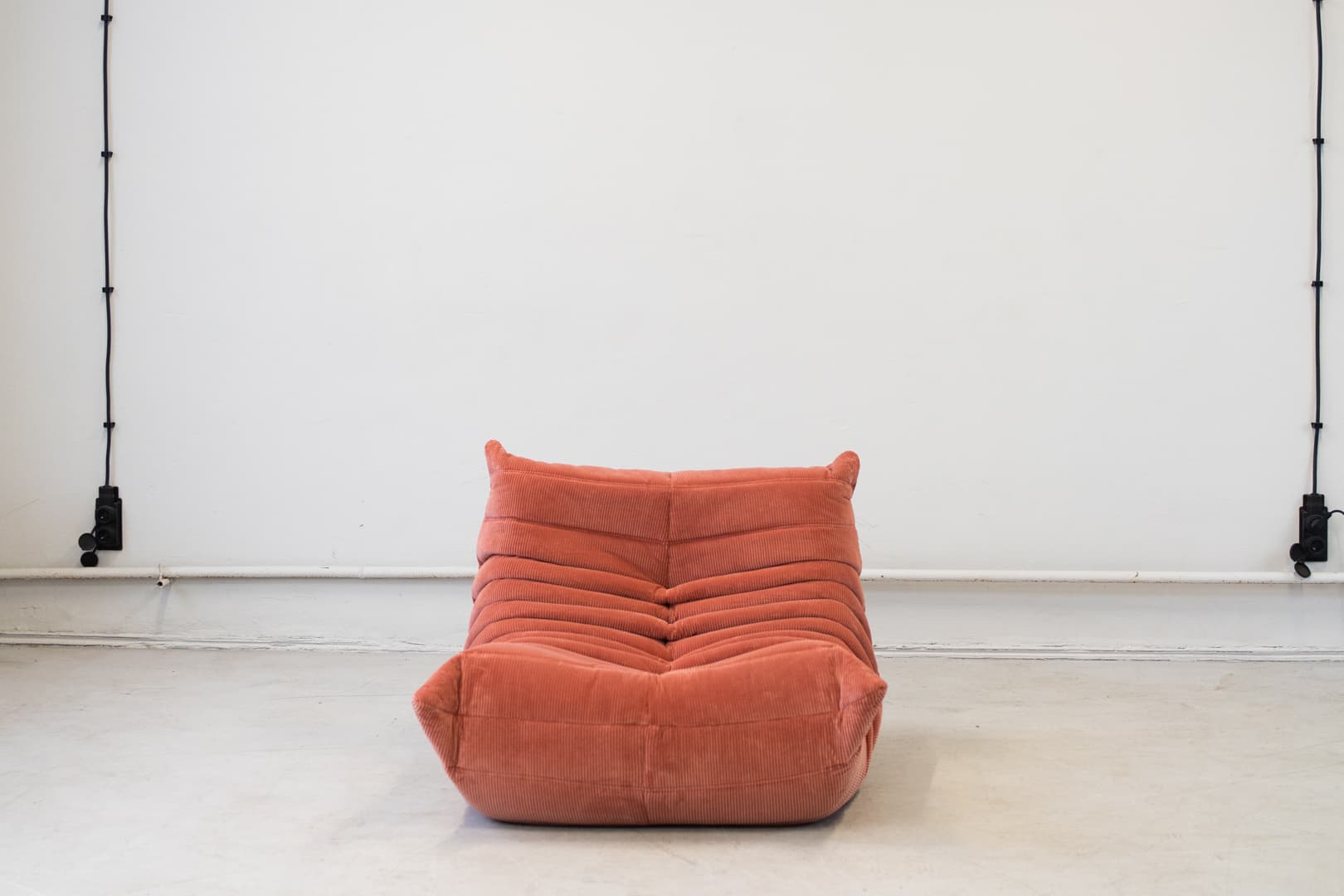 Fotel wypoczynkowy Togo, cord coral - 166822