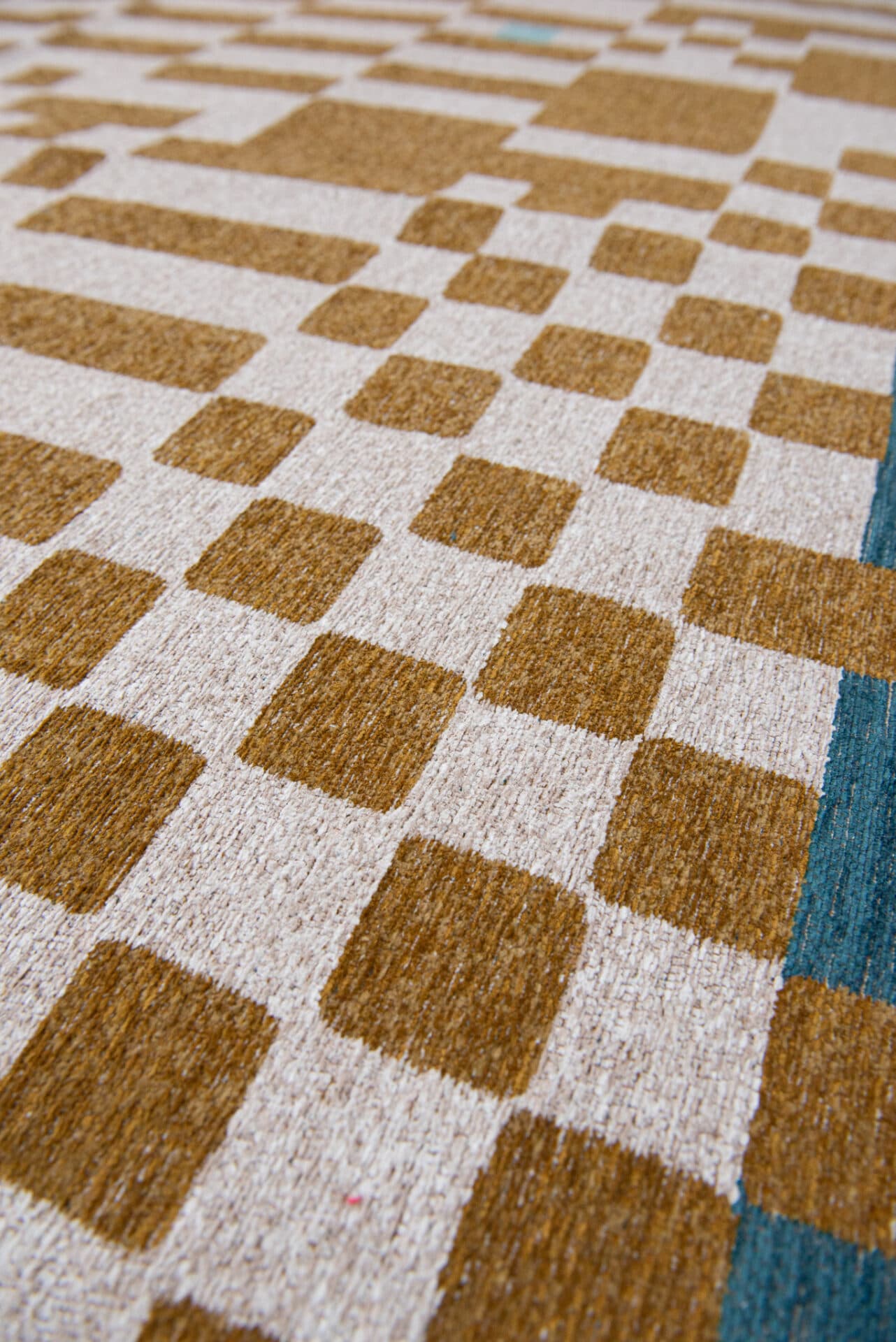 Rug Chess Honey 280x390 cm beige, Louis De Poortere - 148147