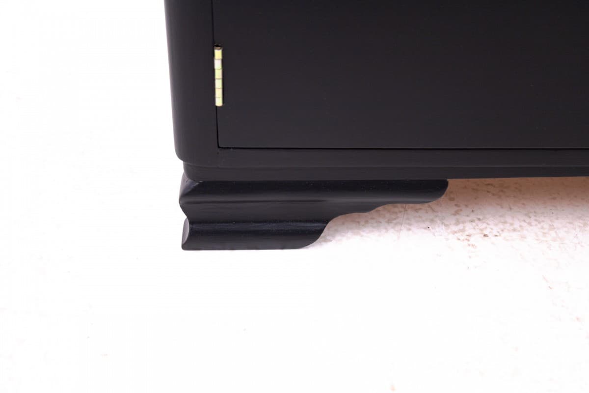 Czarna komoda, Polska, lata 50. - 49393