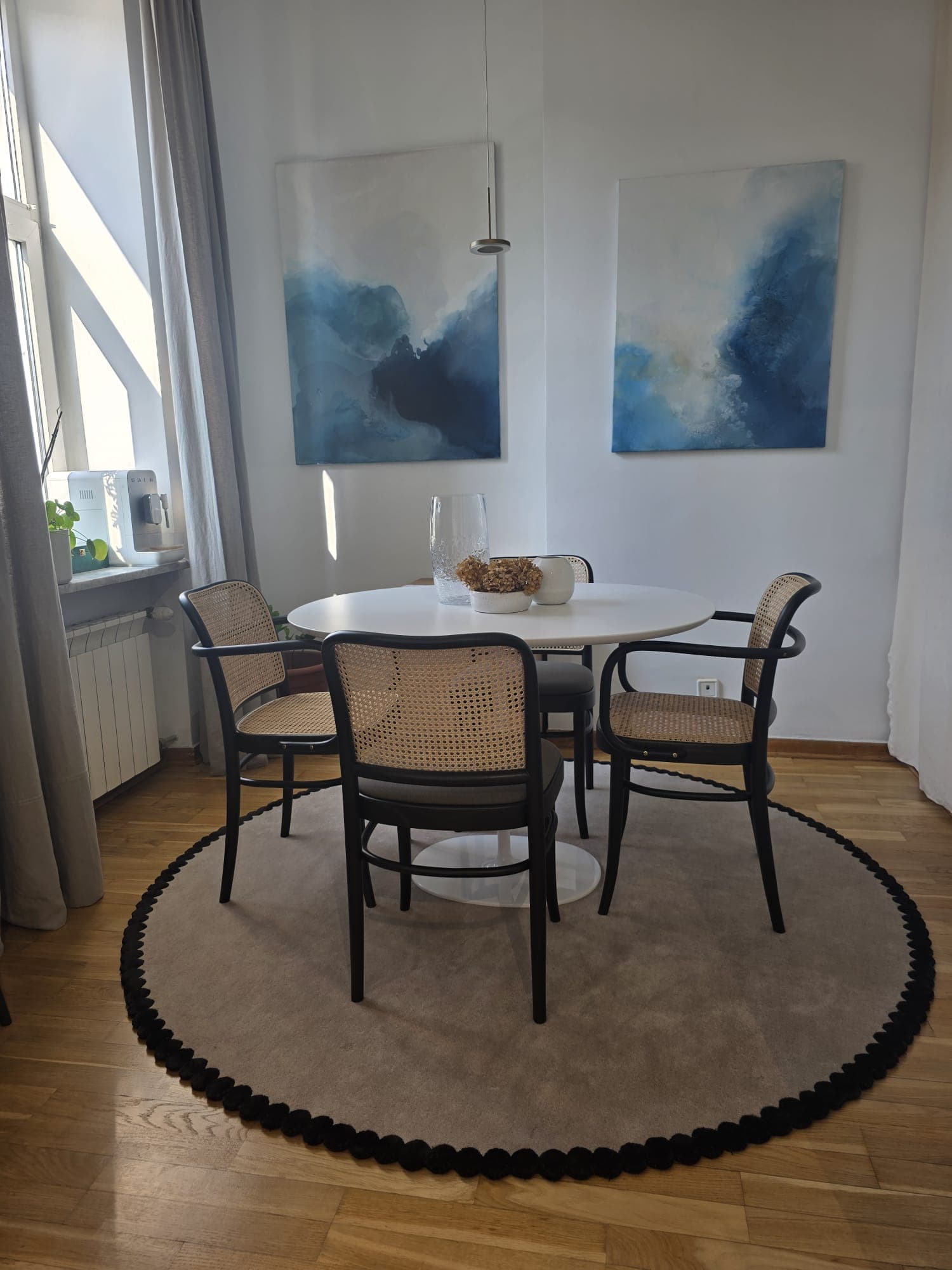 Dywan okrągły Laila beżowy, czarny, 200x200 cm, proj. M. Fornal, wełna, wiskoza, Carpets & More - 53260