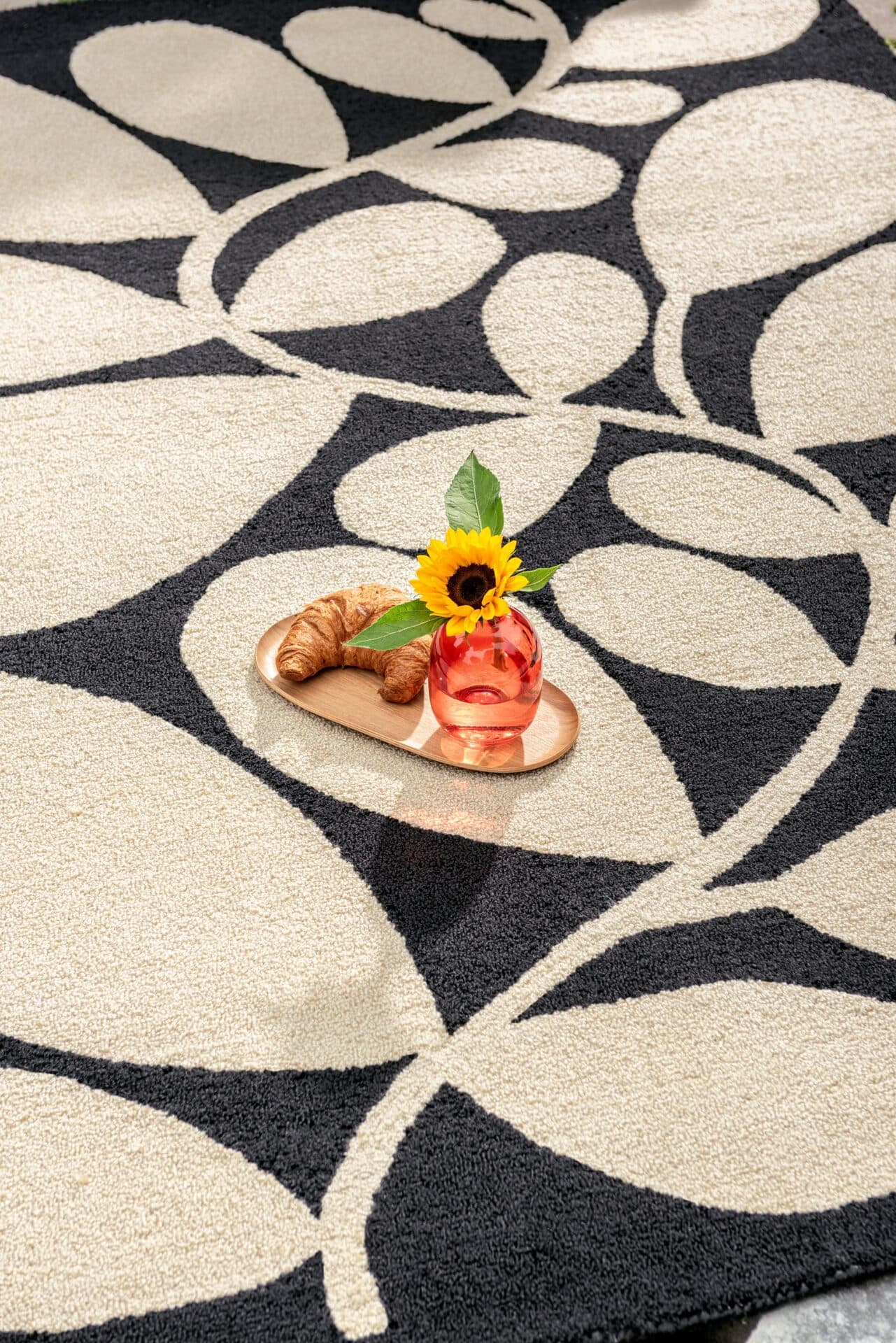 Dywan Sycamore Black 250x350 cm beżowy, czarny, Orla Kiely - 57342