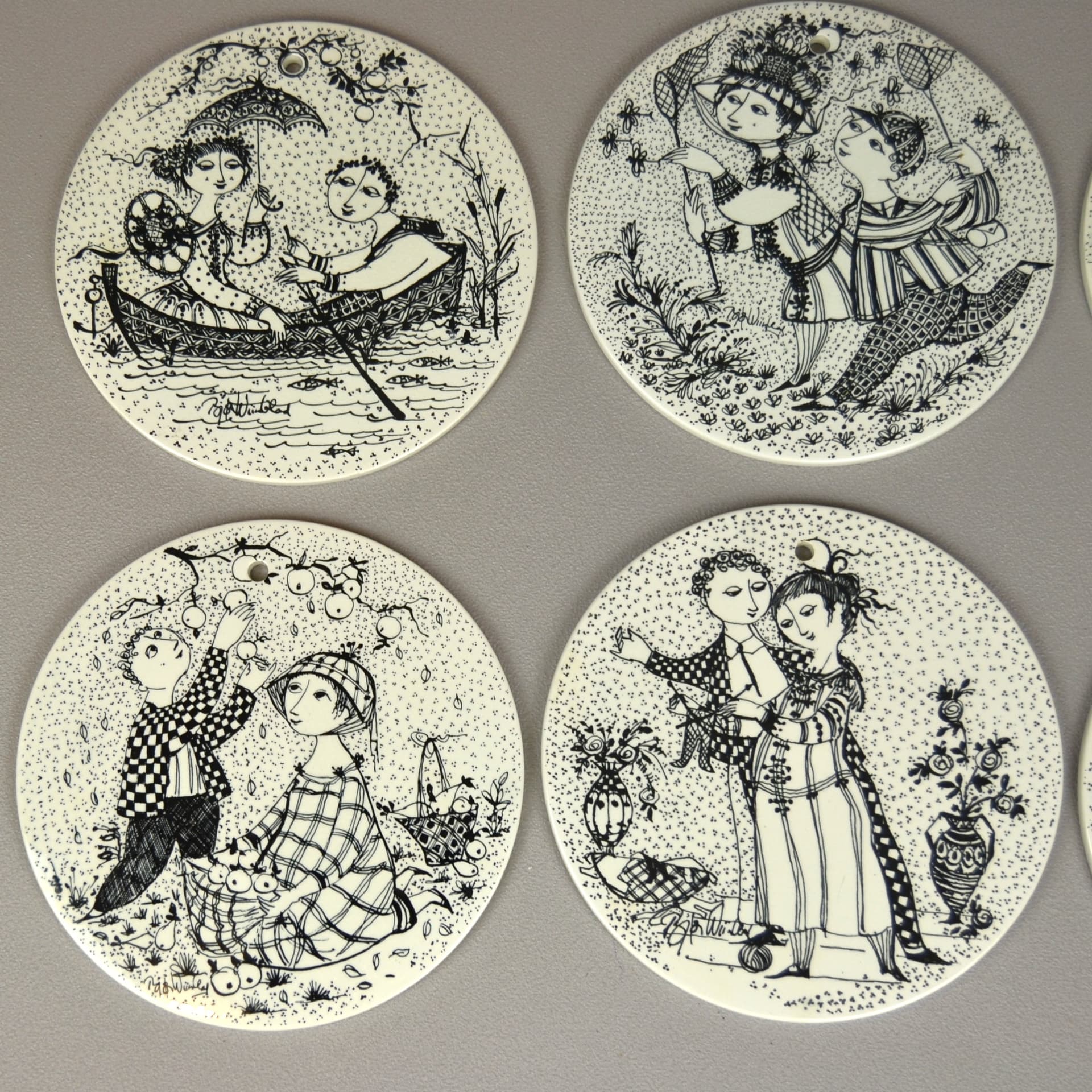 Komplet plakiet ceramicznych, biały, ceramika, proj. B. Wiinblad, Nymolle, Norwegia, lata 70. - 79119