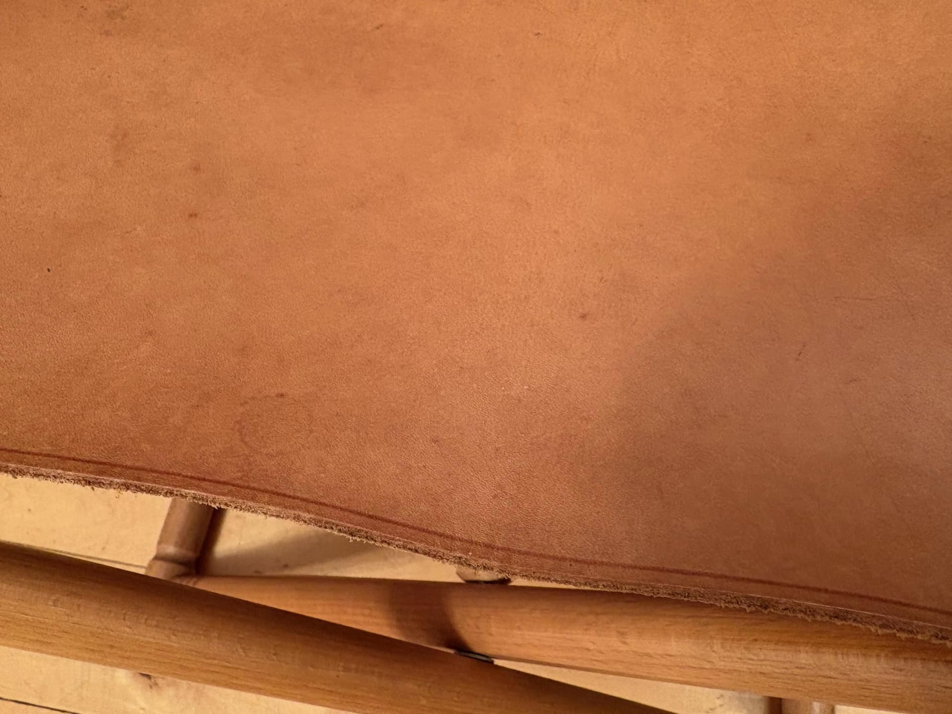 Stołek składany safari, skóra brązowa, buk, lata 80. - 79729