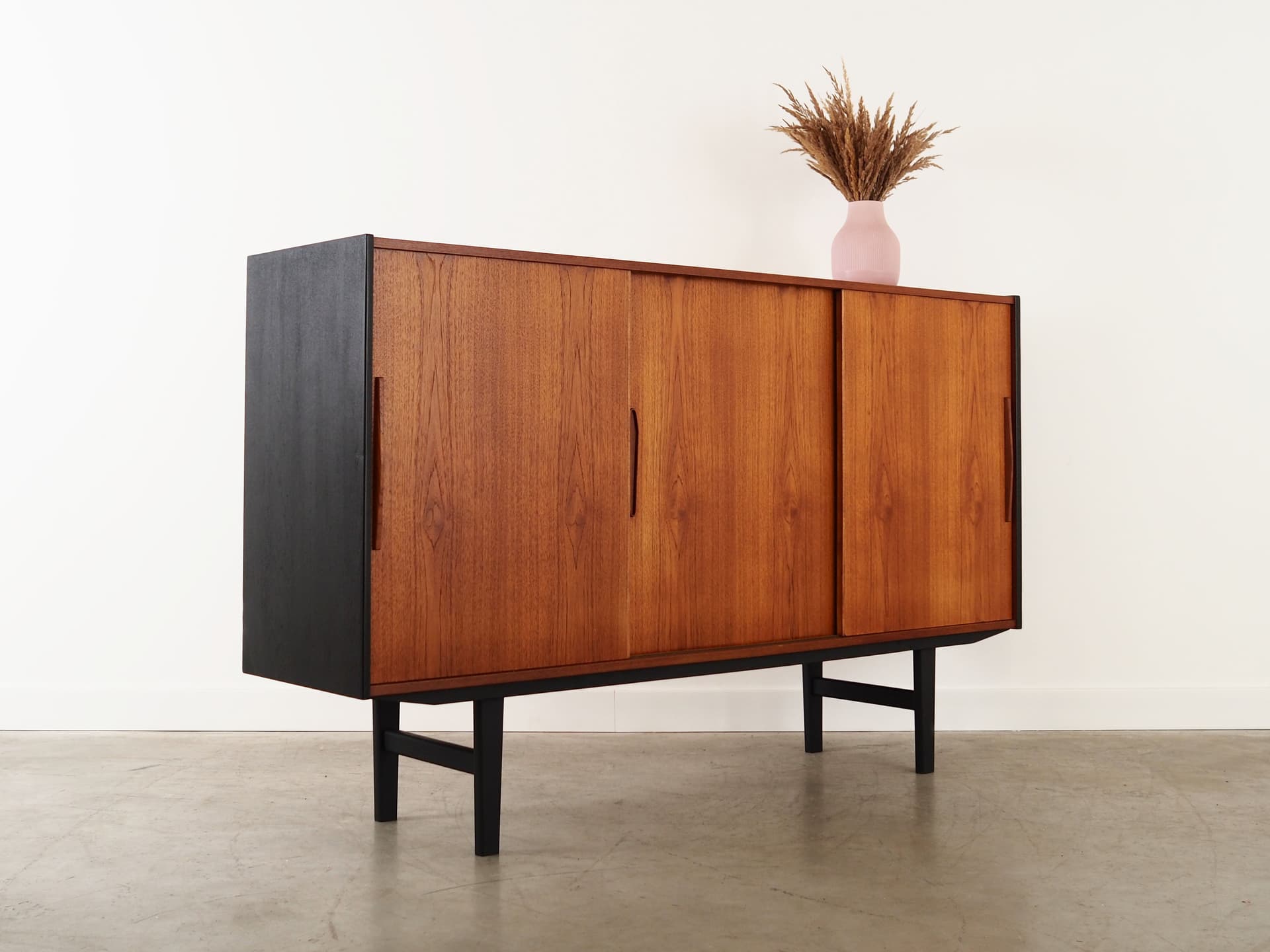 Highboard, teak jasnobrązowy, Dania, lata 60. - 58777
