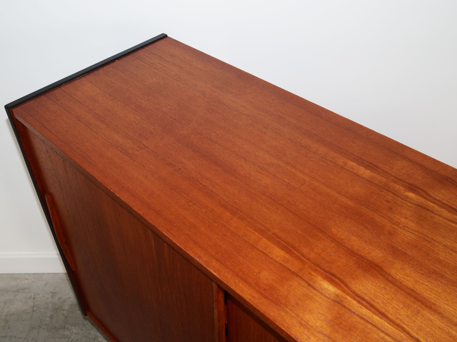 Highboard, teak jasnobrązowy, Dania, lata 60. - 58782