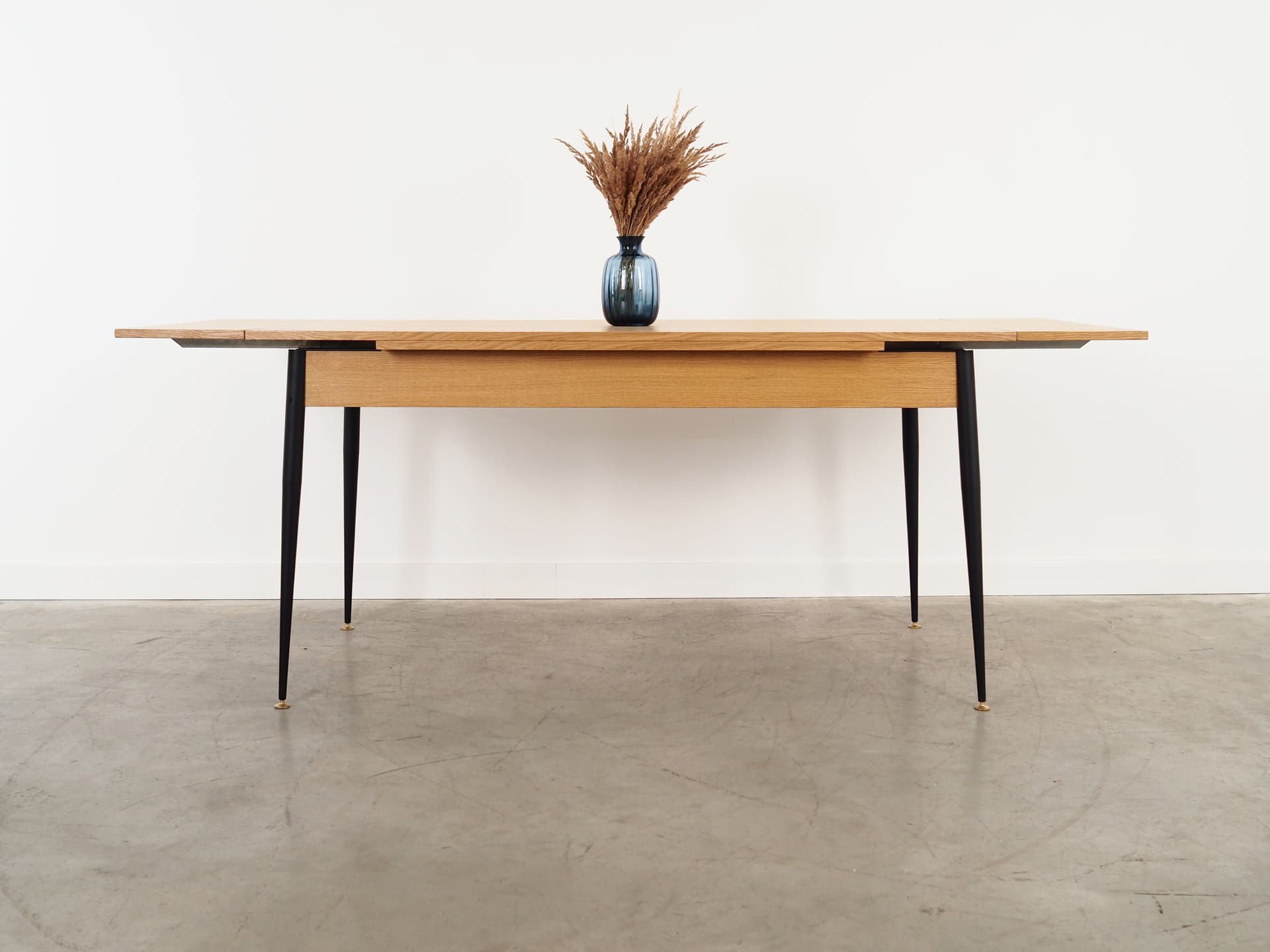 Extending dining table, light brown oak, black metal, brass, Italy, 1980s. - 58792