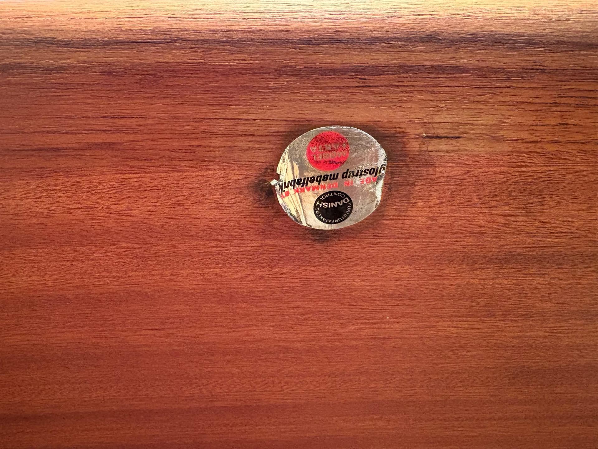 Coffee table, brown teak, by G. Jalk, Glostrup Møbelfabrik, Denmark, 1960s. - 79674