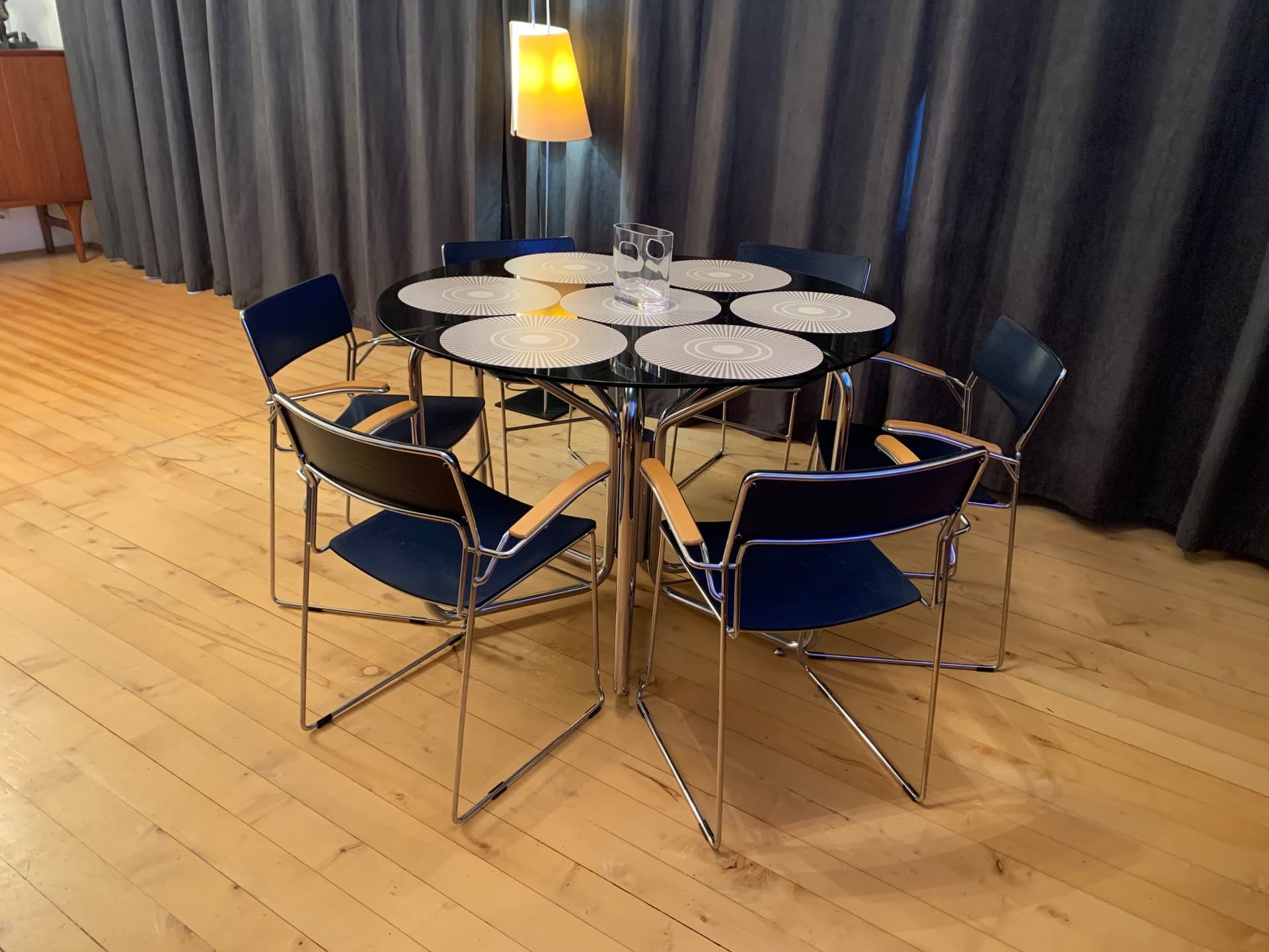 Zestaw czterech krzeseł Sultana, skóra naturalna granatowa, buk, stal chromowana, Arrben, Włochy, lata 70. - 59255