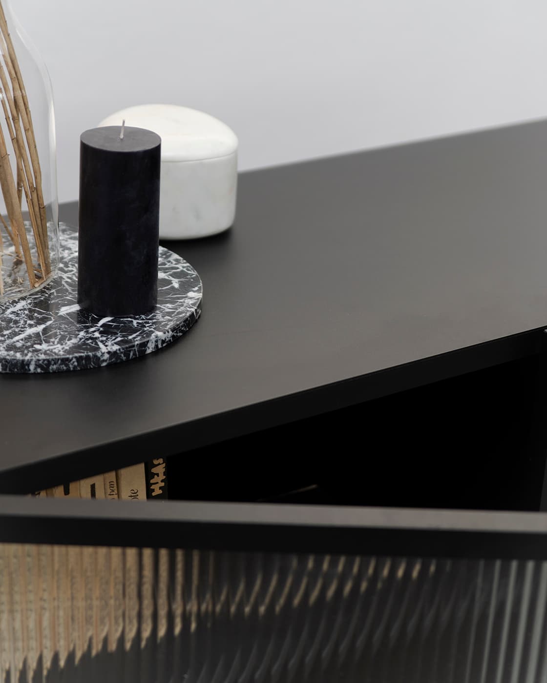 Komoda stalowa ze szklanymi drzwiami czarna Object027, NG Design - 62753