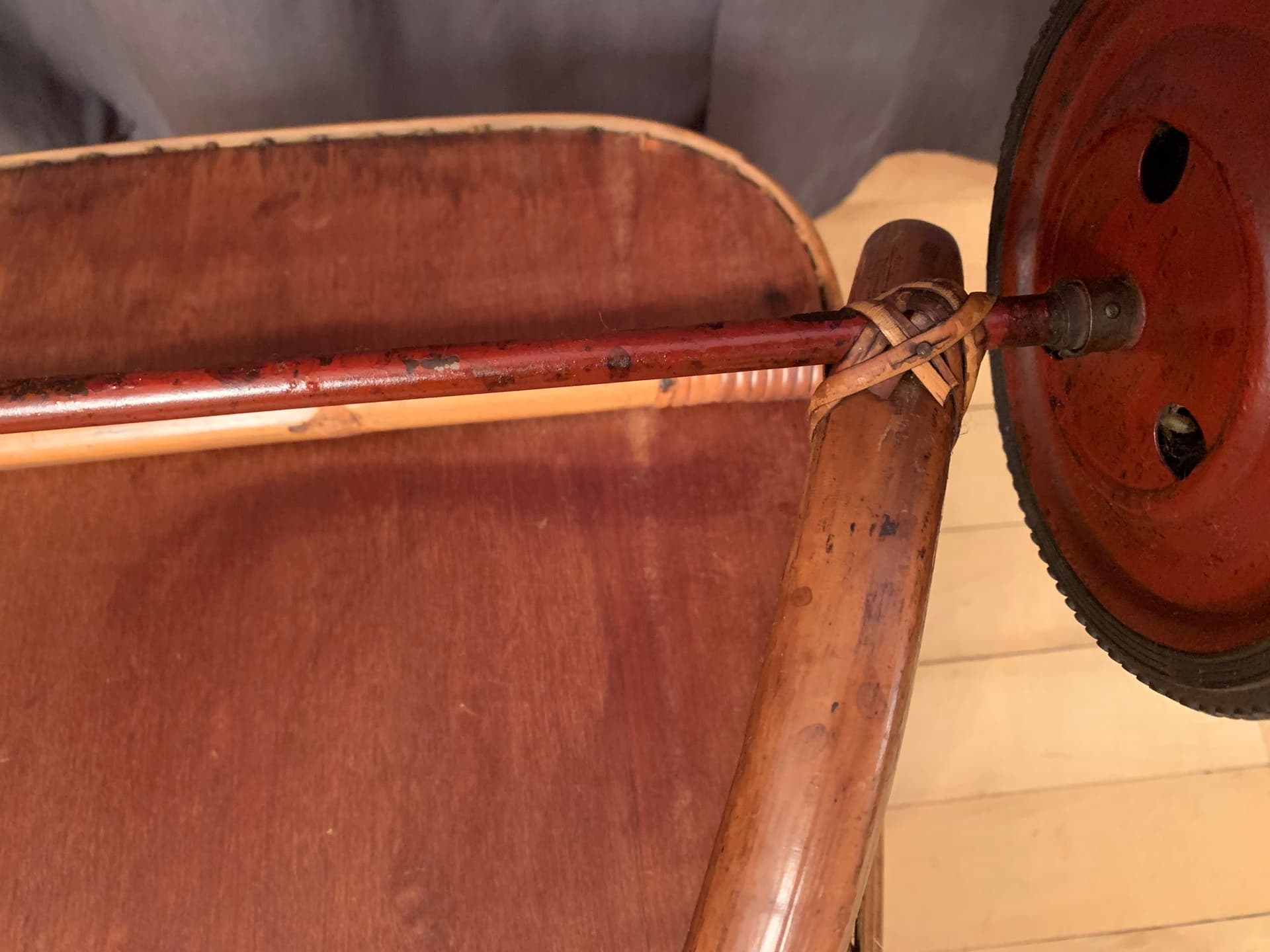 Bar cart, light brown bamboo, Italy, 1950s. - 59292