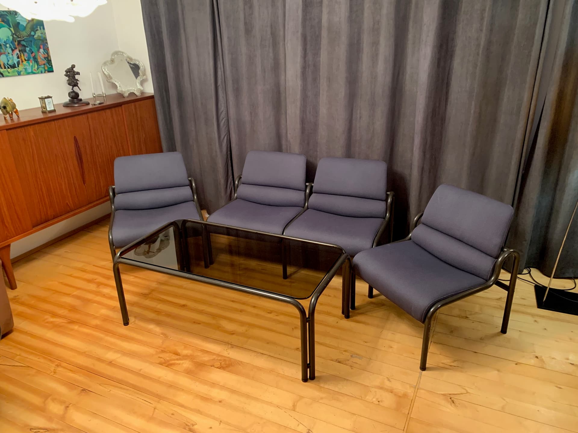 Zestaw wypoczynkowy G30, sofa, 2 fotele i stolik kawowy, welur fioletowy, metal ciemnobrązowy, proj. M. Stoll, Niemcy, lata 80. - 59309