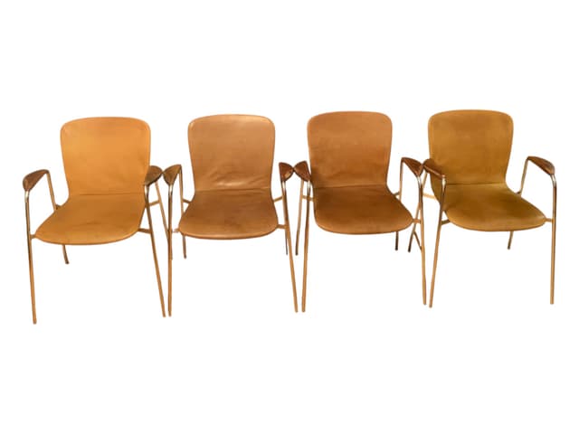 Zestaw czterech krzeseł z podłokietnikami, skóra brąz jasny, mosiądz, Włochy, lata 60. - WYMIARY