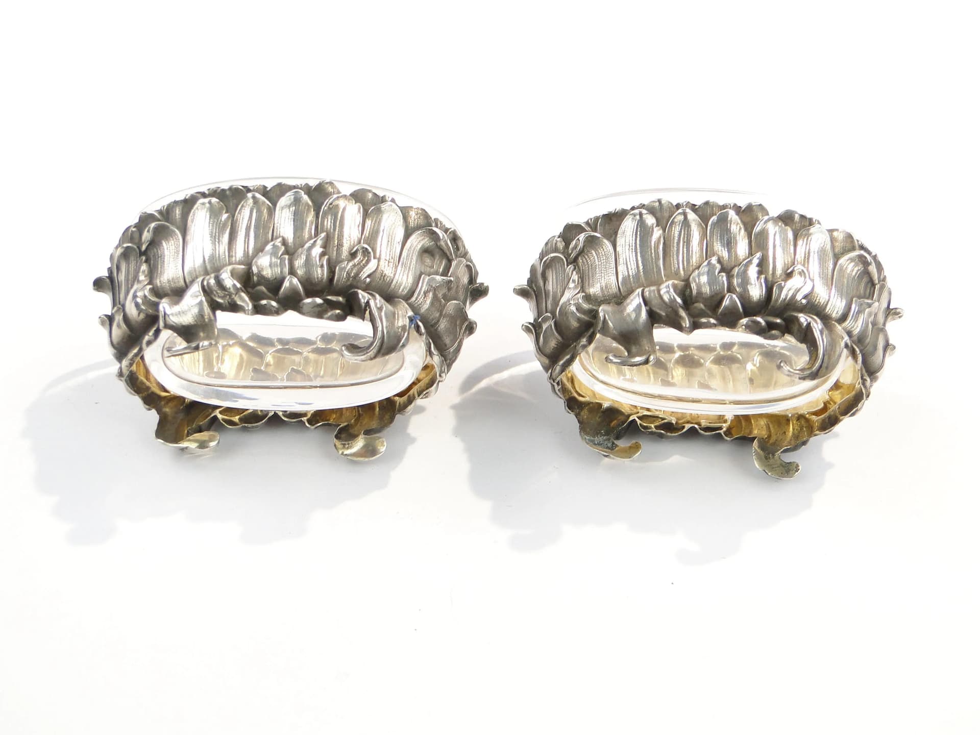 Srebrna para solniczek z kryształowymi wkładami, Francja, lata 90. XIX w. - 59494