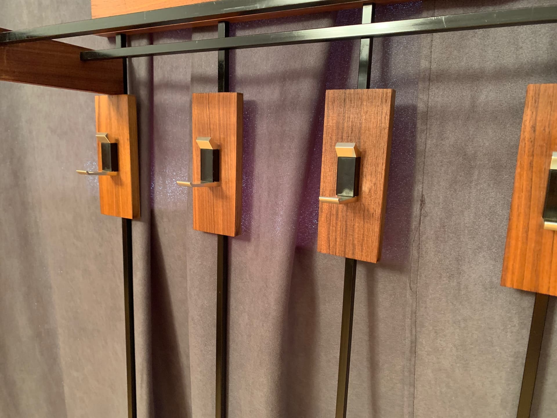 Wall-mounted rack, walnut brown, black steel, 1960s - 59674