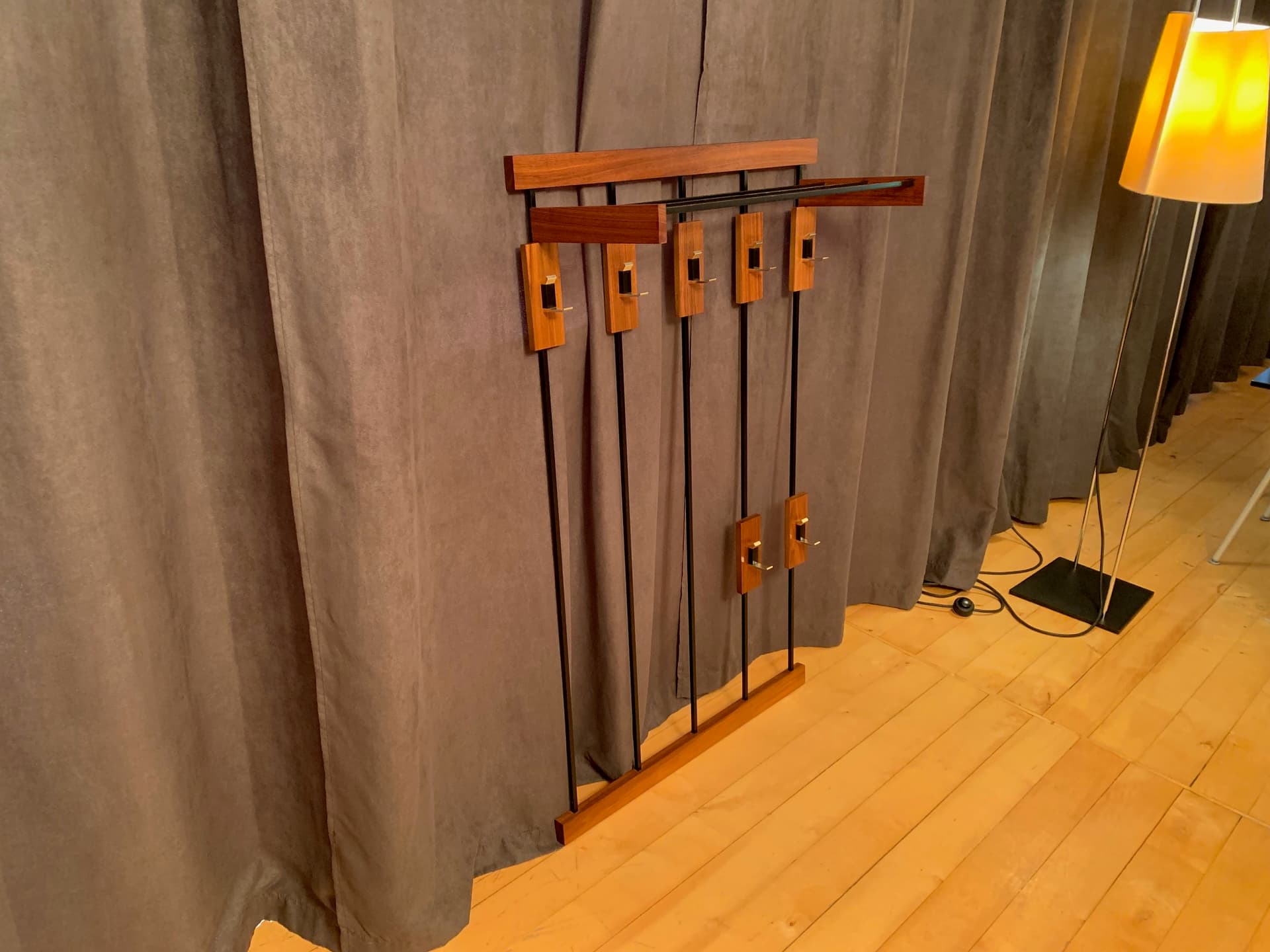 Wall-mounted rack, walnut brown, black steel, 1960s - 59673