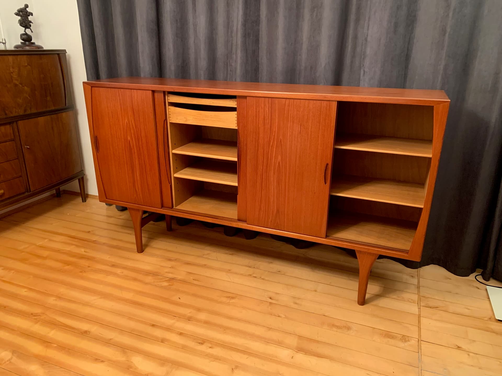 Highboard, teak oak, by H. Kjaernulf, Bruno Hansen, Denmark, 1960s. - 59704