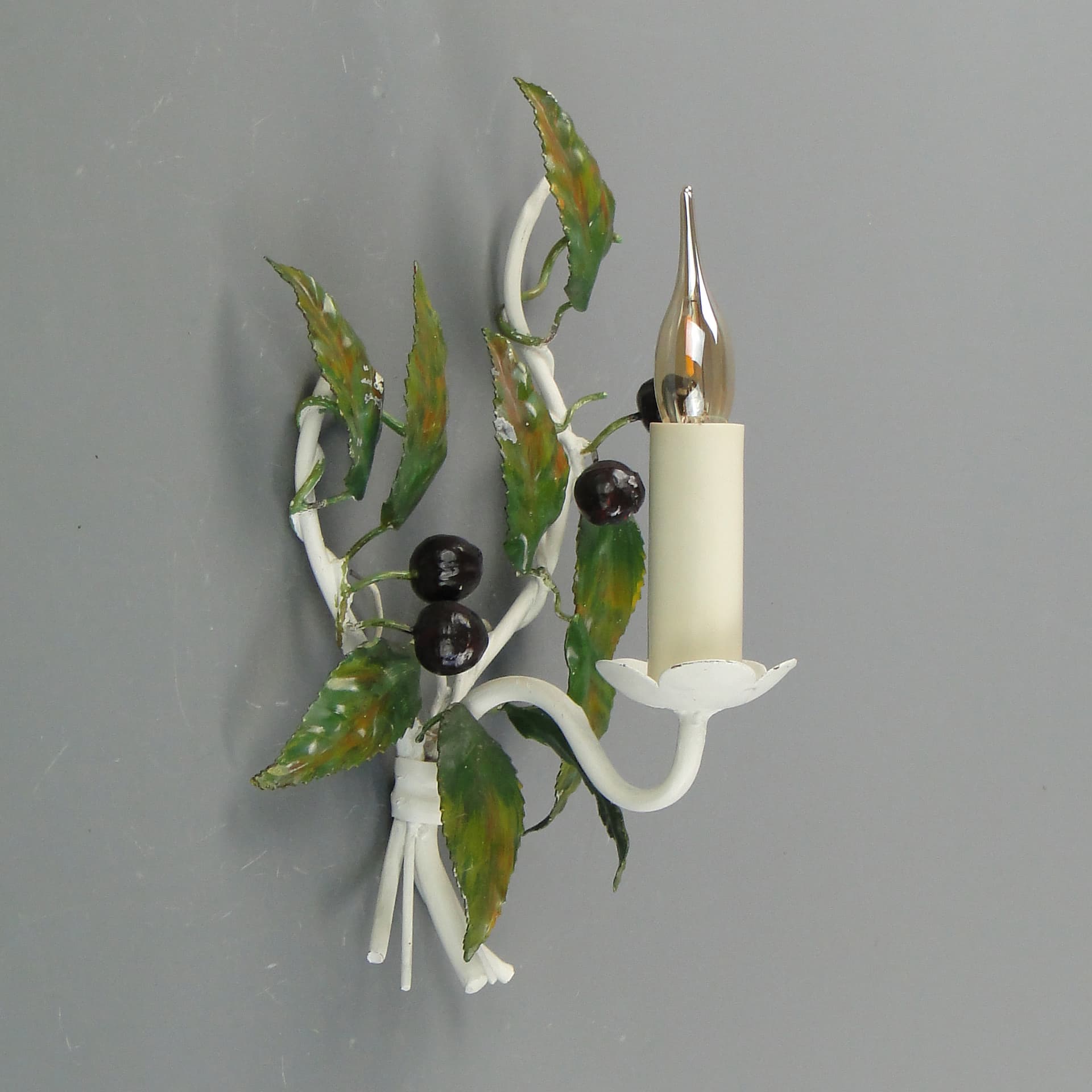 Kinkiet secesyjny, ivory white, metal, Włochy, lata 70. - 60177