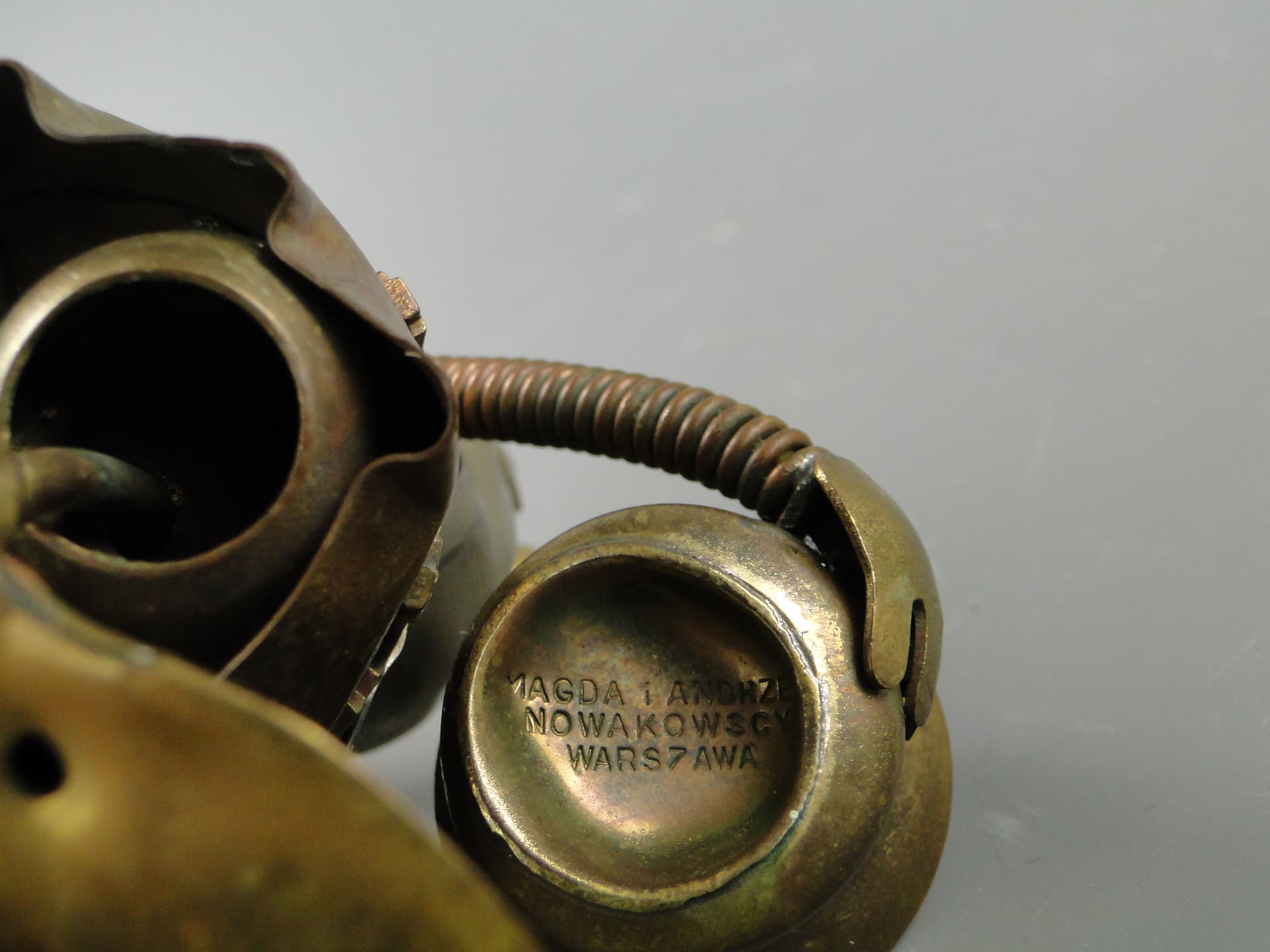 Postument na ołówki, copper, mosiądz, proj. A. J. Nowakowski, Polska, lata 60. - 60316