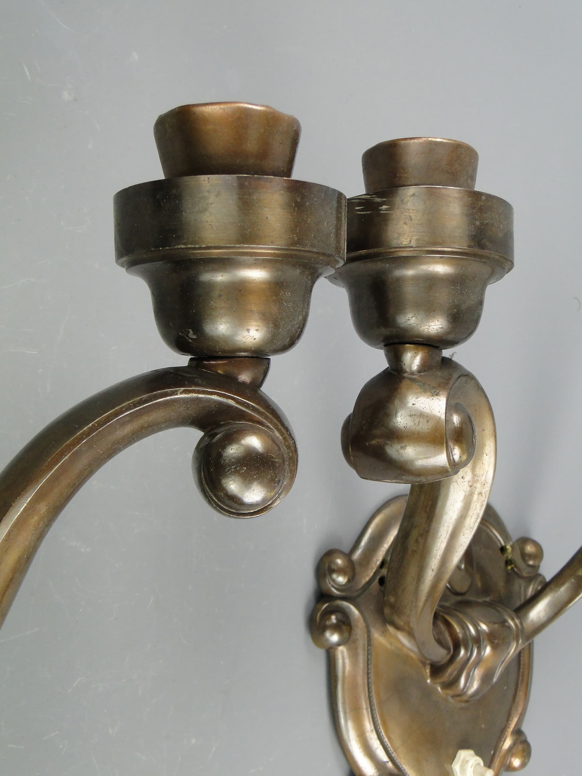 Para kinkietów dwuramiennych, secesja, brąz, Polska, lata 20. - 60353