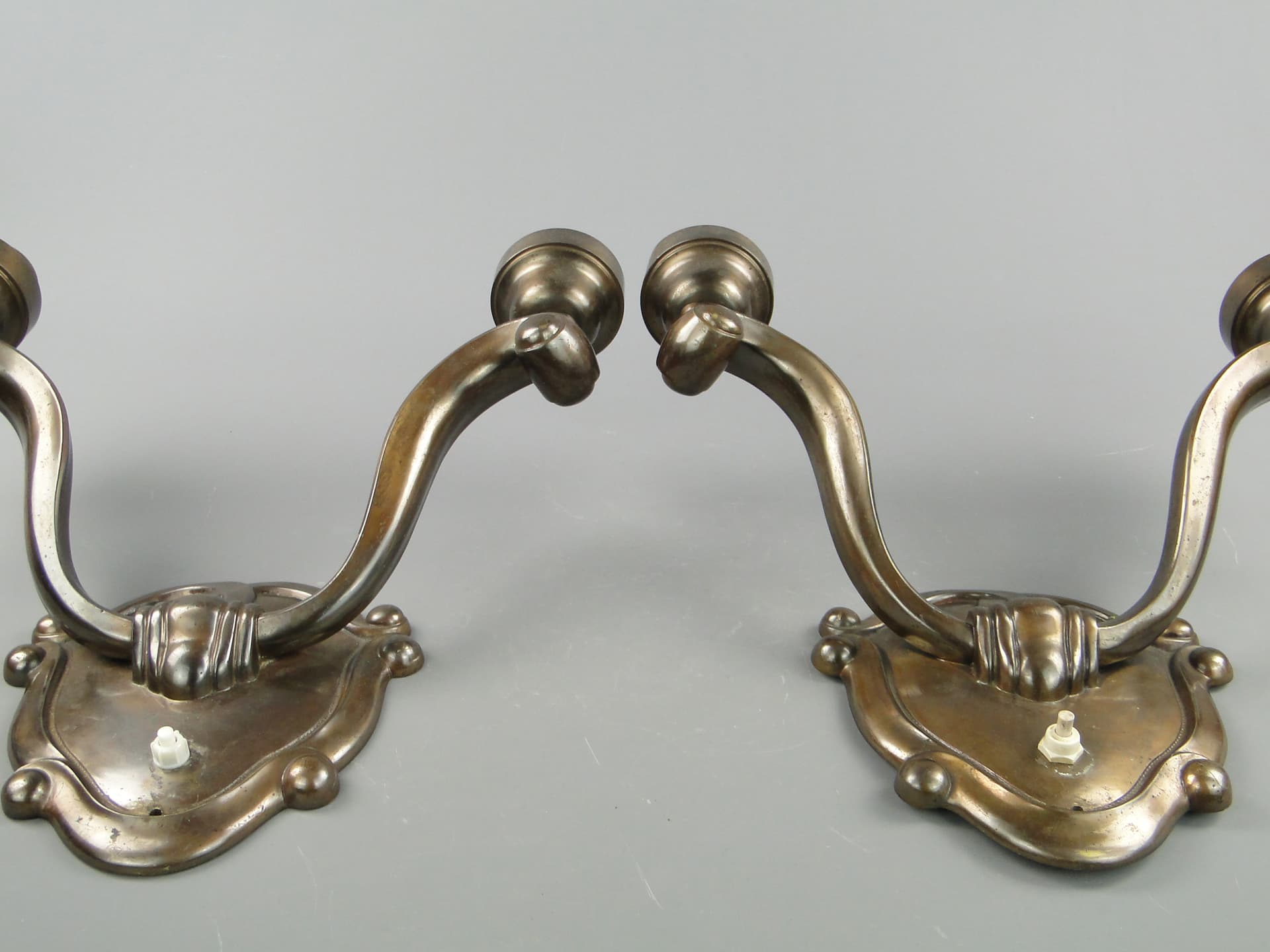 Para kinkietów dwuramiennych, secesja, brąz, Polska, lata 20. - 60351