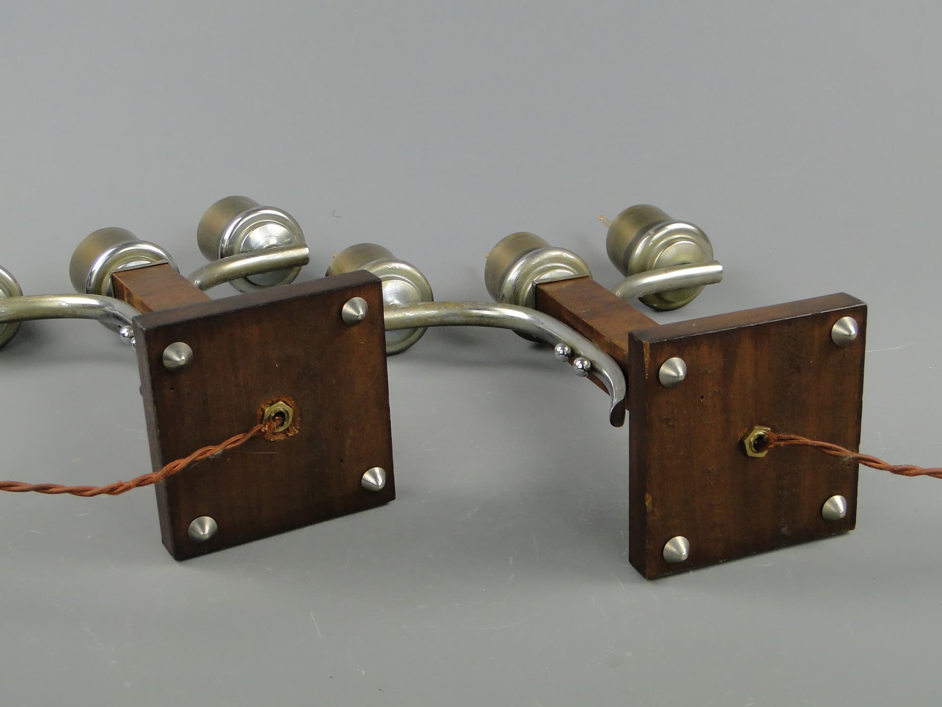 Para lamp stołowych Art déco, orzech brązowy ciemny, mosiądz niklowany, Belgia, lata 30. - 60368