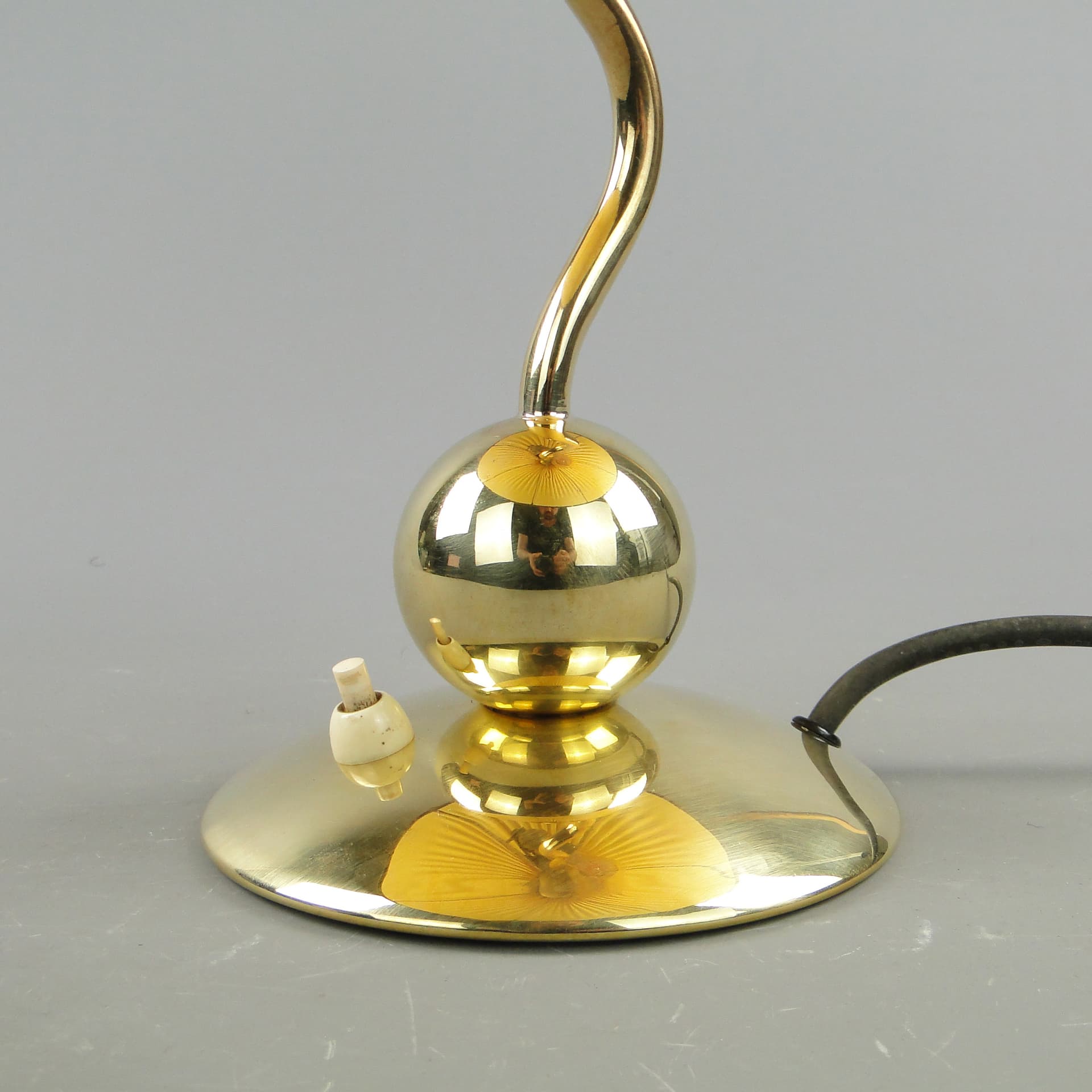 Lampa stołowa Art déco, beżowy abażur, mosiądz, Francja, lata 40. - 60386