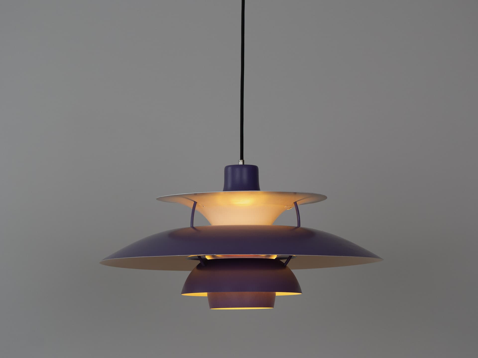 Lampa wisząca PH 5, fioletowy, proj. P. Henningsen, Louis Poulsen, Dania, lata 50. - 61350