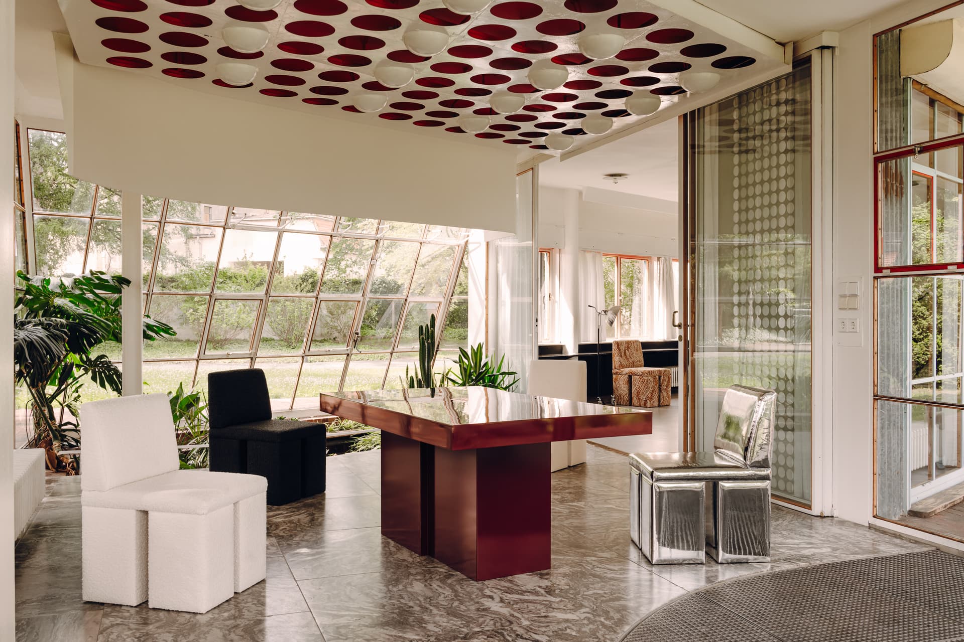 Stół dębowy lakierowany bordowy 160x100cm Object109, NG Design - 62062