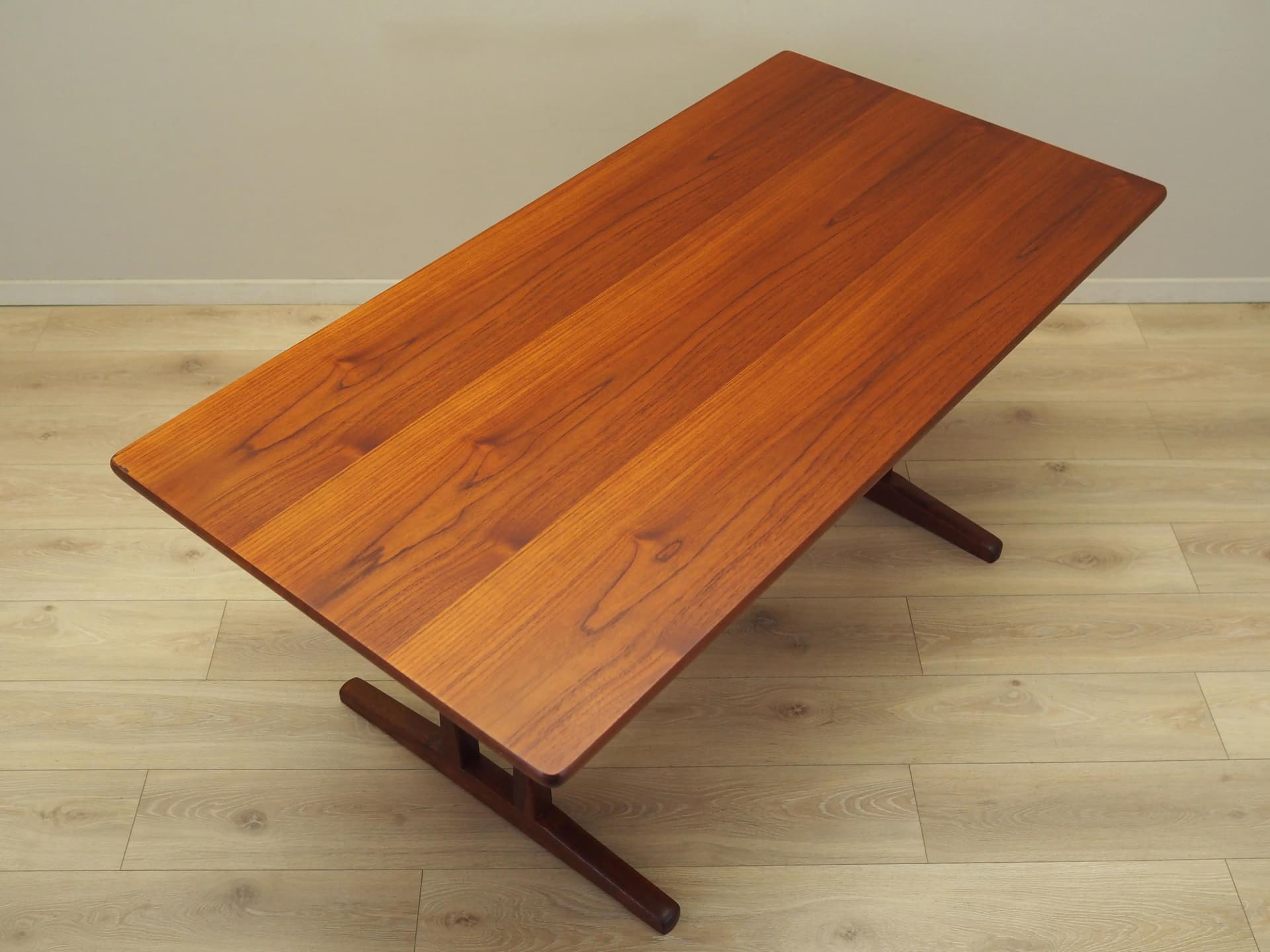 Dining table, light brown teak, by B. Mogensen, Denmark, 1960s. - 62556