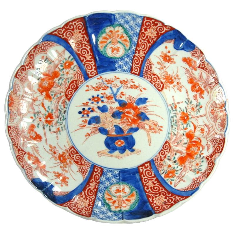 Wielobarwna patera Imari, Japonia, przełom XIX/XX w.