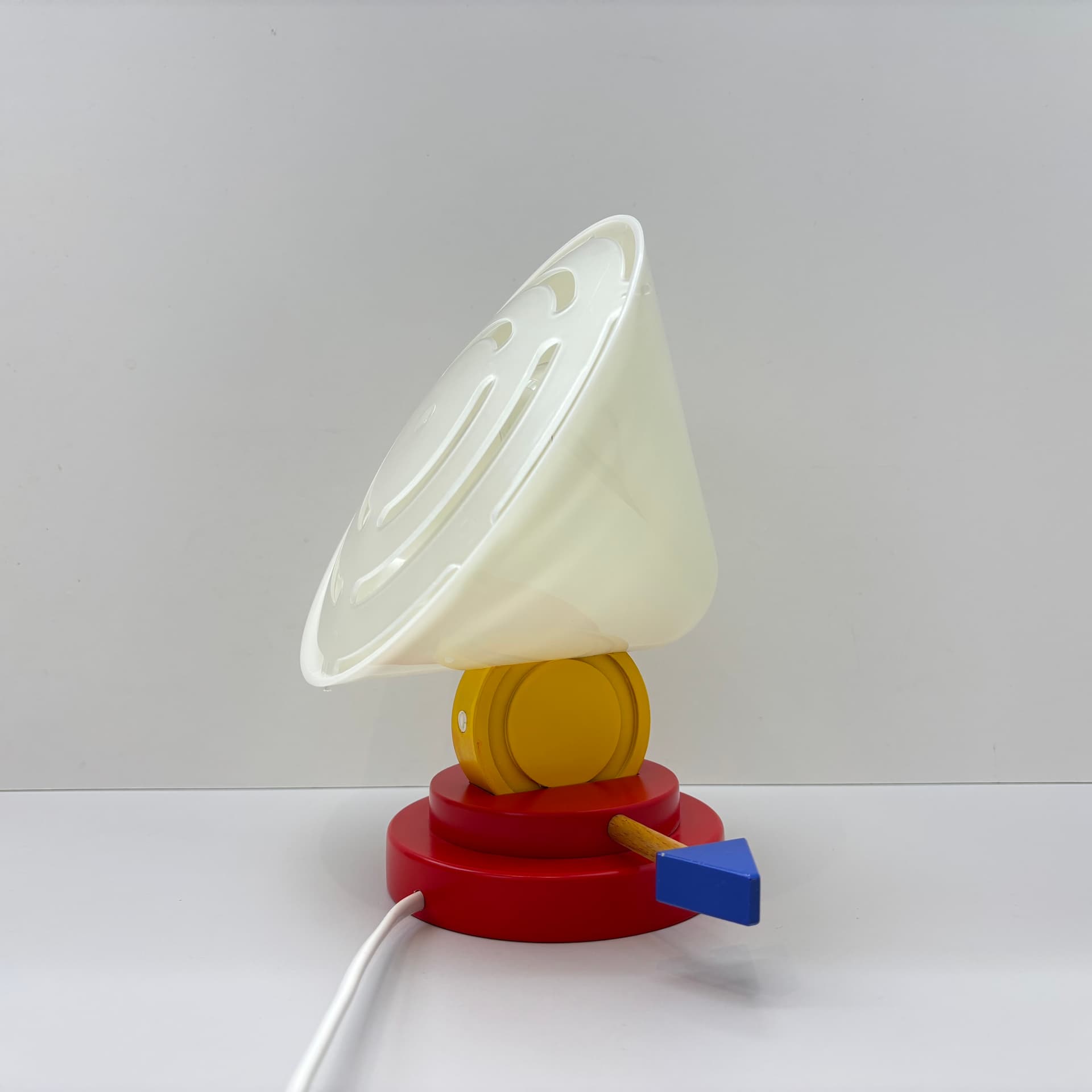 Kinkiet Stoja, drewno, plastik, proj. E. Sottsass, Szwecja, lata 80. - 65931