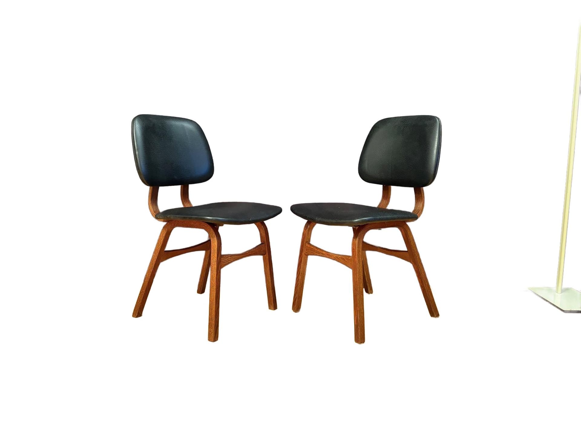 Para krzeseł, styl Borge Mogensen, ekoskóra czarna, dąb, Dania, lata 60. - 79586