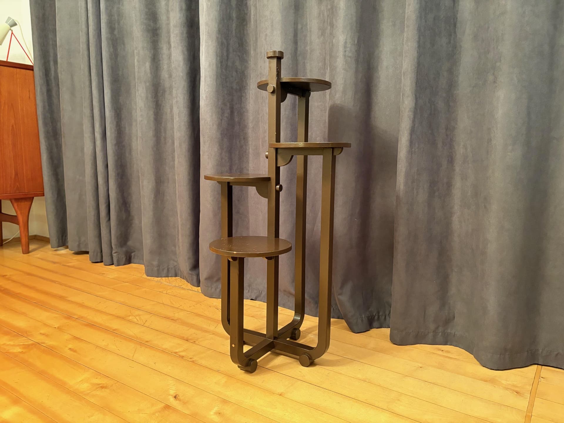 Flower stand, brown wood, by A. Groult, France, 1920s. - 79579