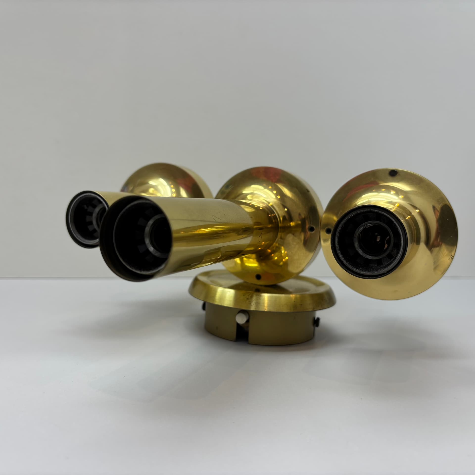 Kinkiet, złoty, mosiądz, proj. G. Sciolari, Włochy, lata 70. - 66847