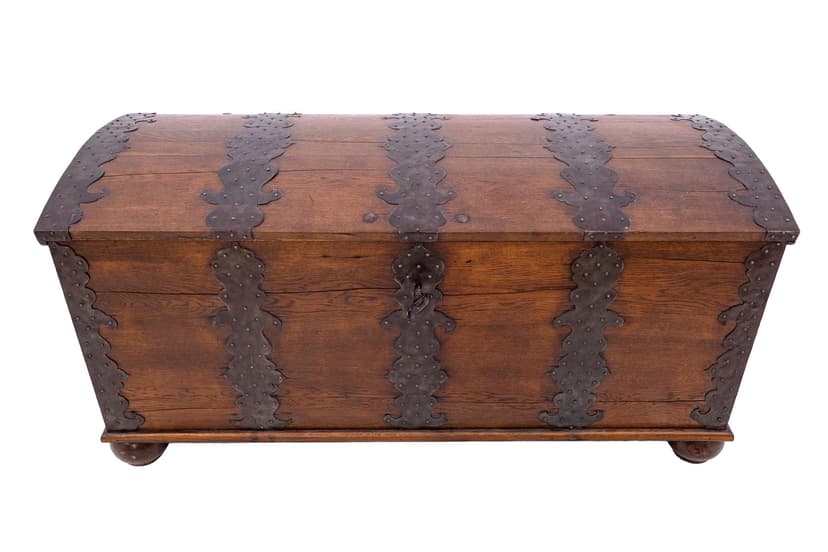 Brązowa drewniana skrzynia, Europa Zachodnia, lata 50. XIX wieku