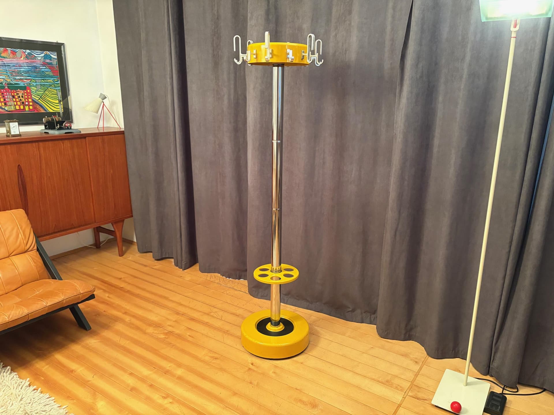 Wolnostojący wieszak, żółty, stal chromowana, Rosconi, Niemcy, lata 70. - 79490