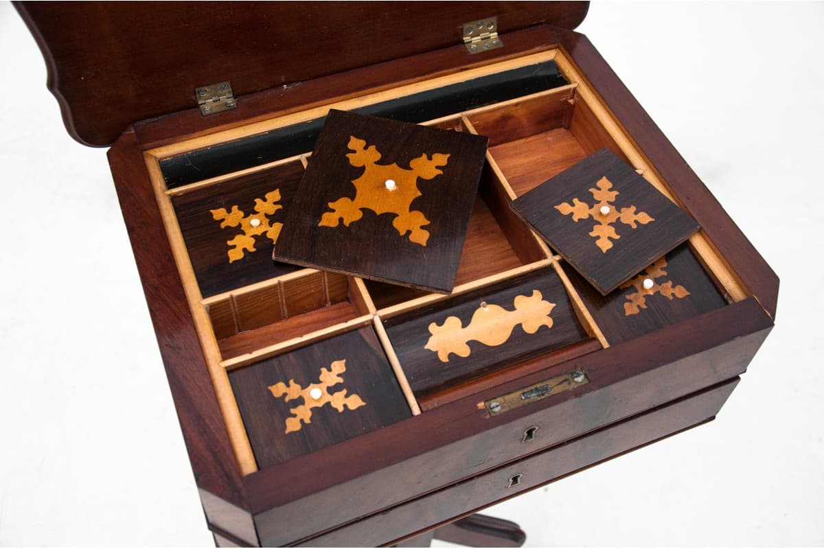 Mahogany Sewing Table, Biedermeier Style, Northern Europe, 1860s - 58885